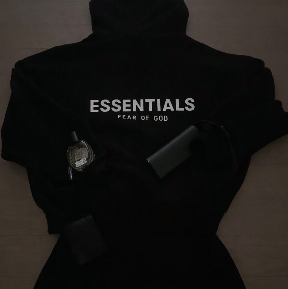 Essentials Fleece Hoodie Black - 24FW 착용 스타일