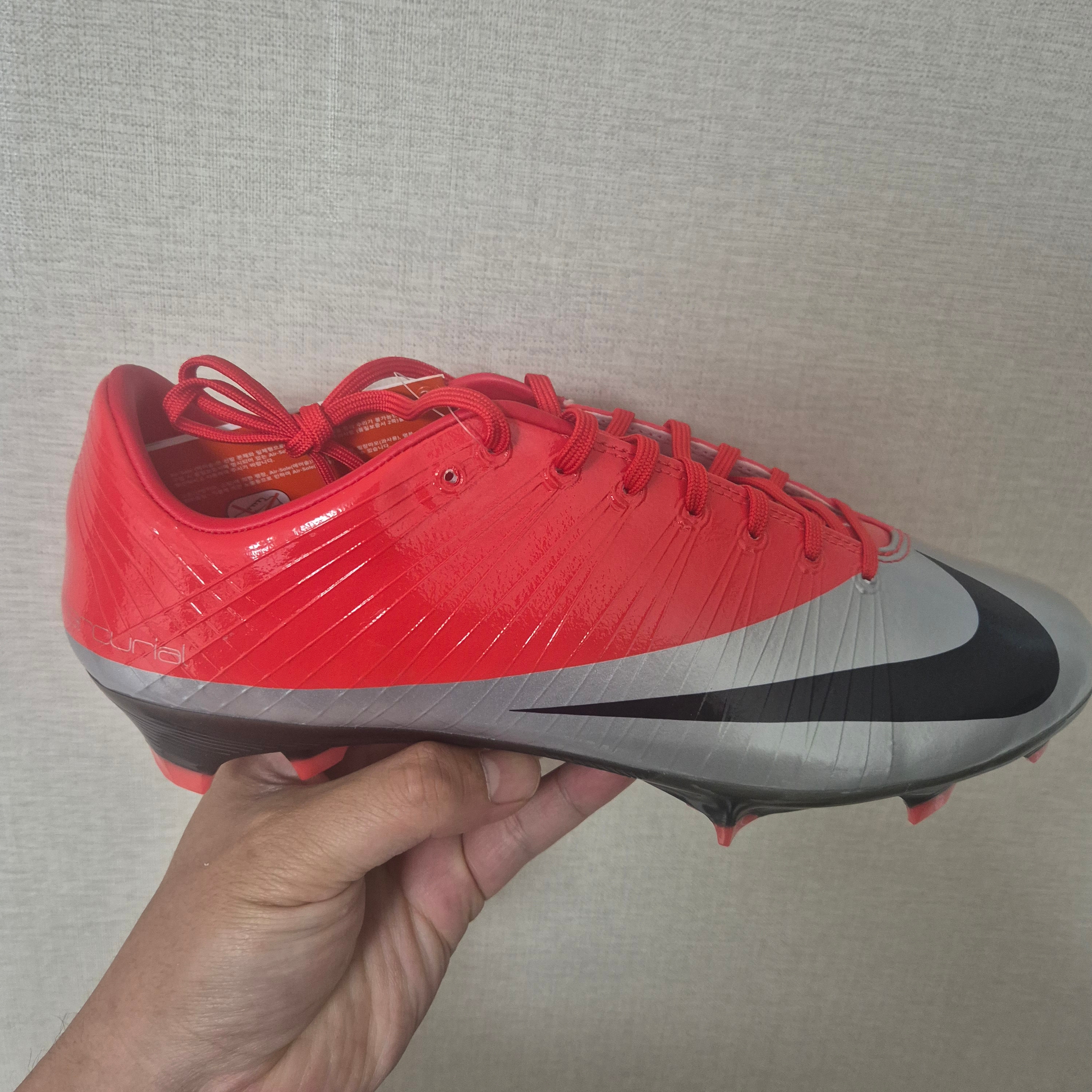 Nike Mercurial Superfly RGN FG SE Max Orange Metallic Silver 착용 스타일 - 2