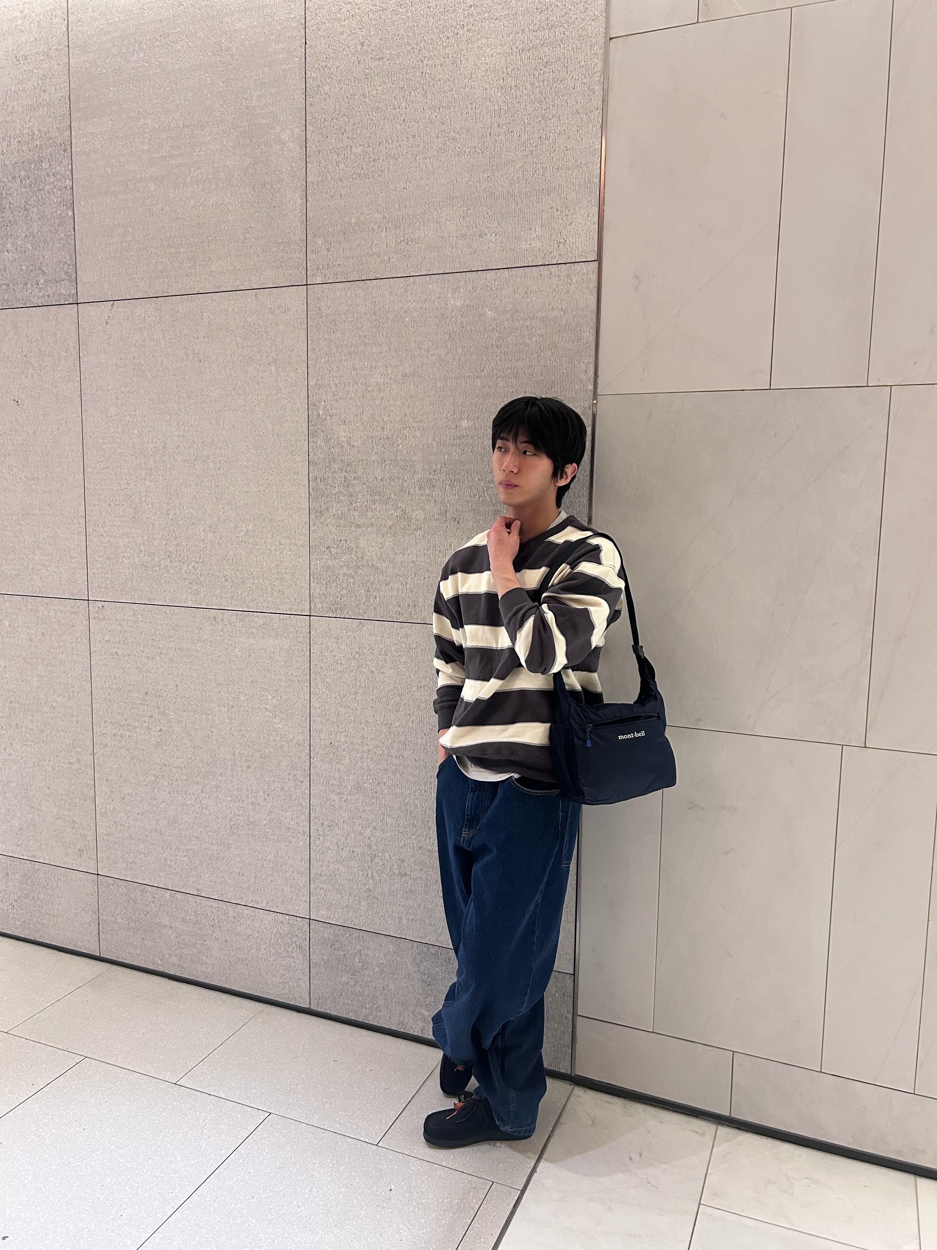 Montbell Pocketable Light Shoulder Bag Small Navy, California General Store Organic Border Sweat Crew Dark Gray - 26SS 착용 스타일 - 1