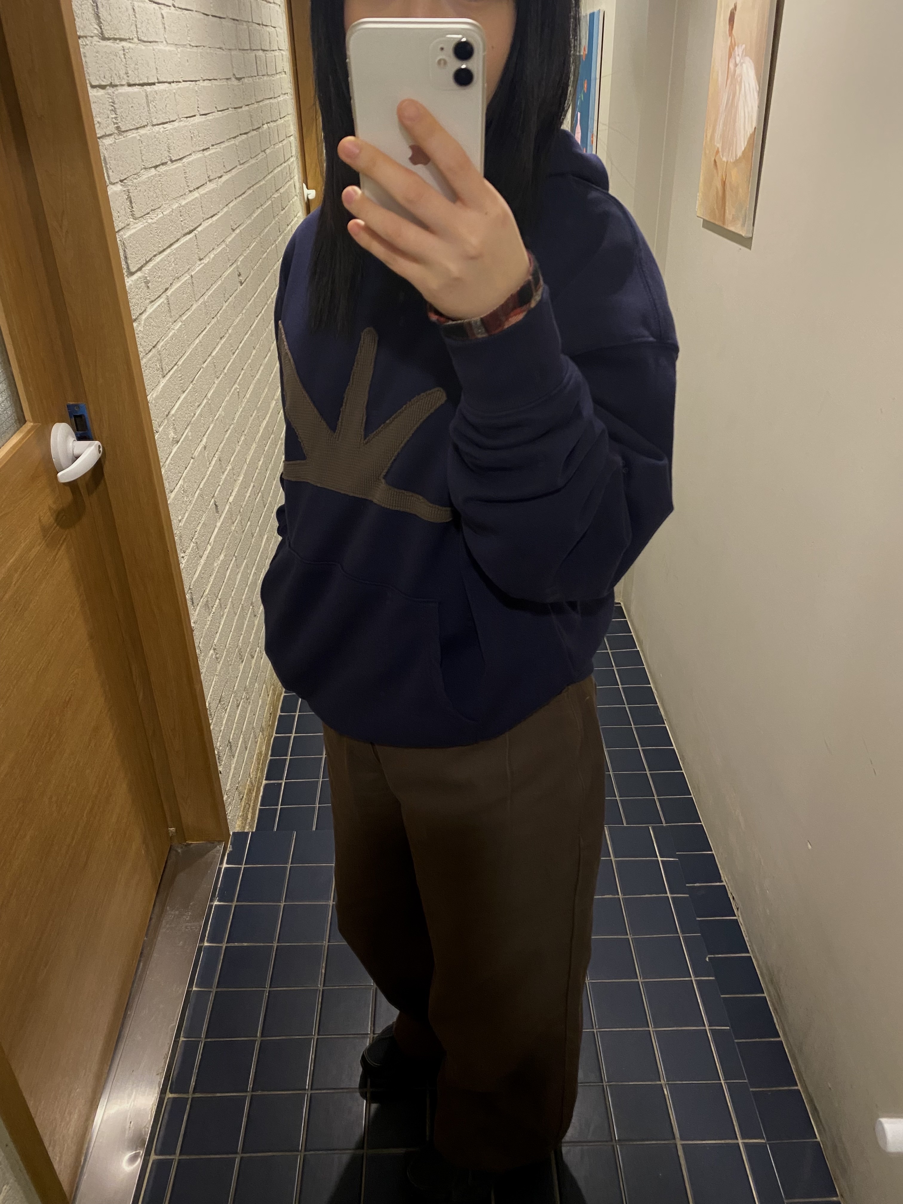 [더블적립] sunlovetour Daybreak Hoodie Navy 착용 스타일