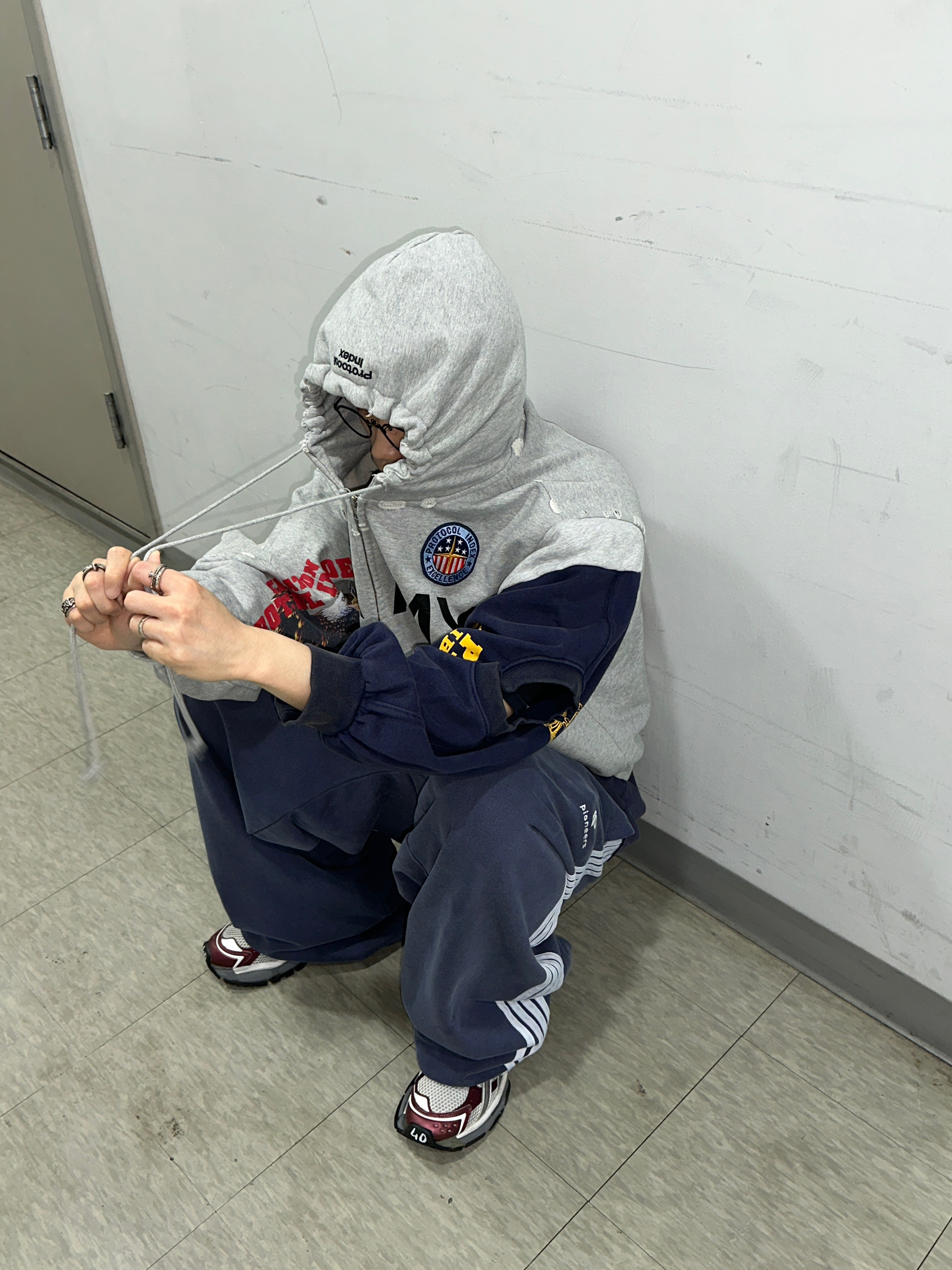 Protocol Index Reconstructed Sweatshirts Zip Hoodie Melange Grey 착용 스타일 - 1