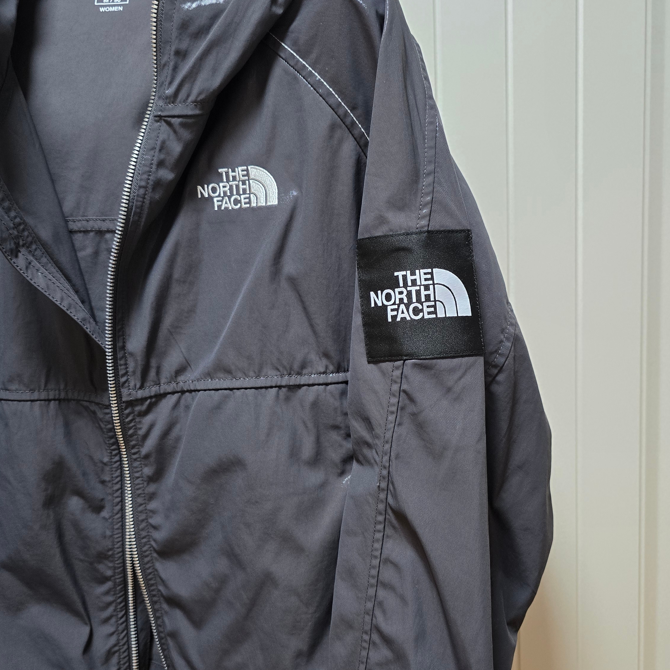 (W) The North Face White Label Novelty Olema Hoodie Charcoal Grey 착용 스타일 - 2