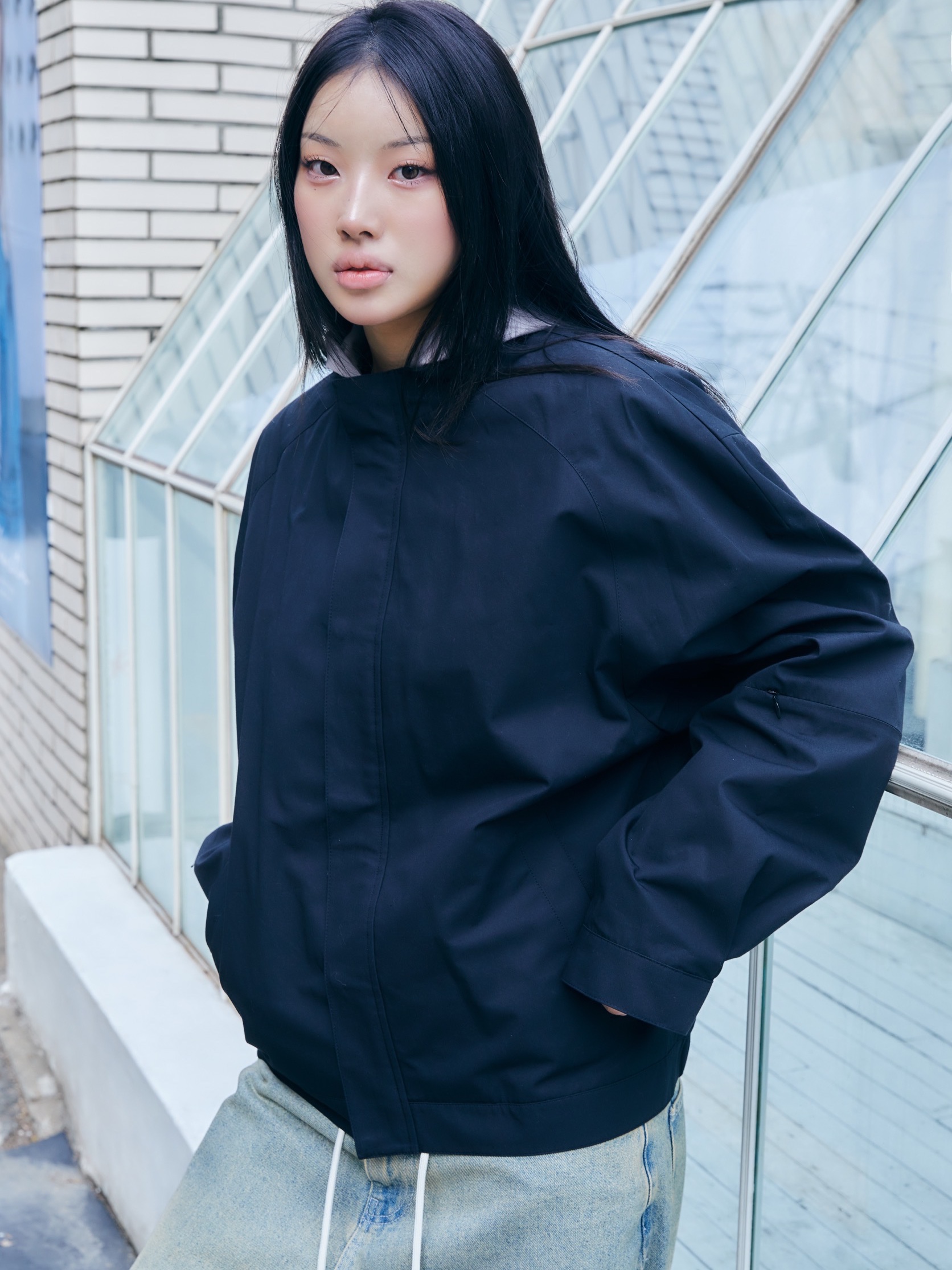 Amomento Sheer Hoodie Anorak Black - 26SS 착용 스타일 - 1