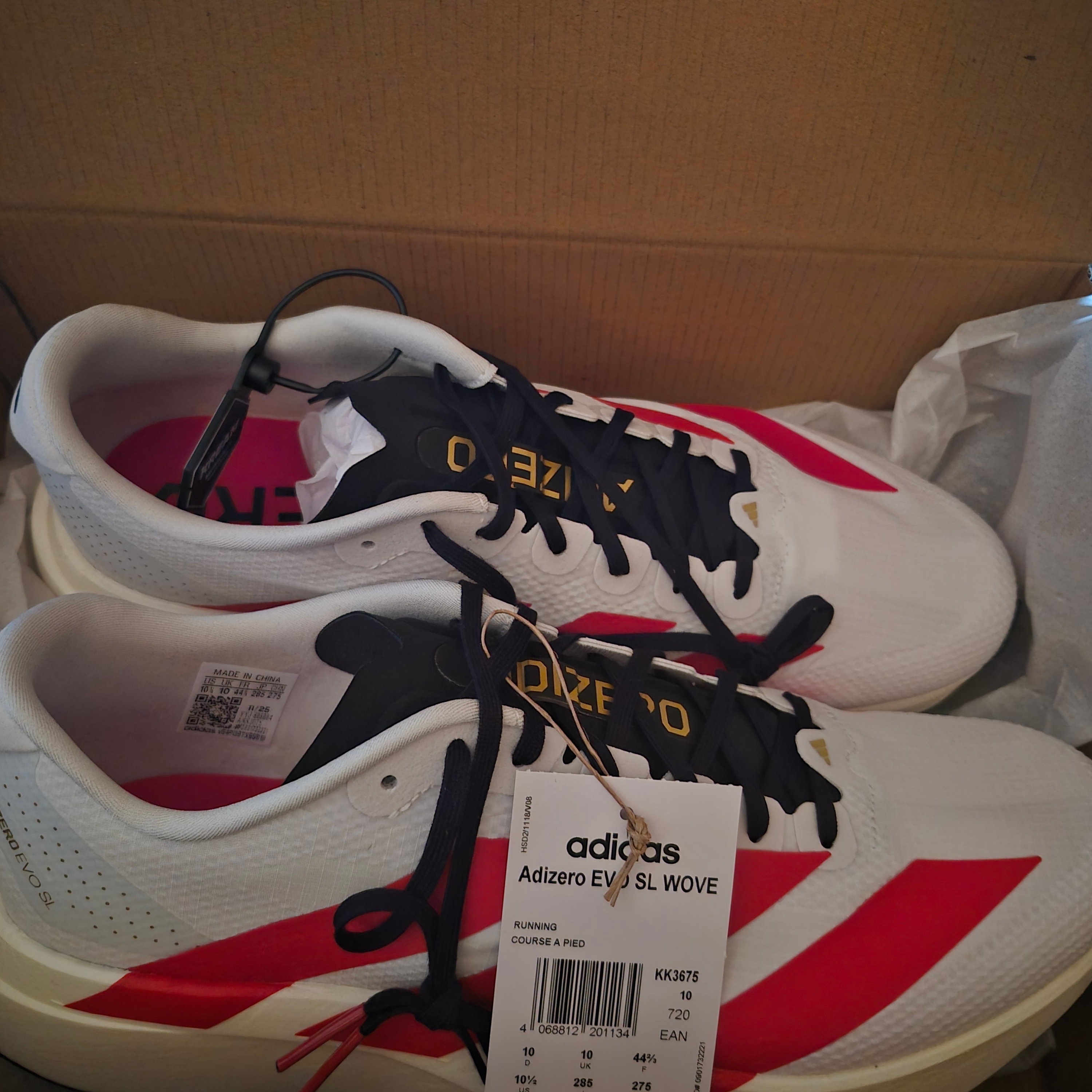 Adidas Adizero EVO SL Woven Cloud White Team Collegiate Red 착용 스타일