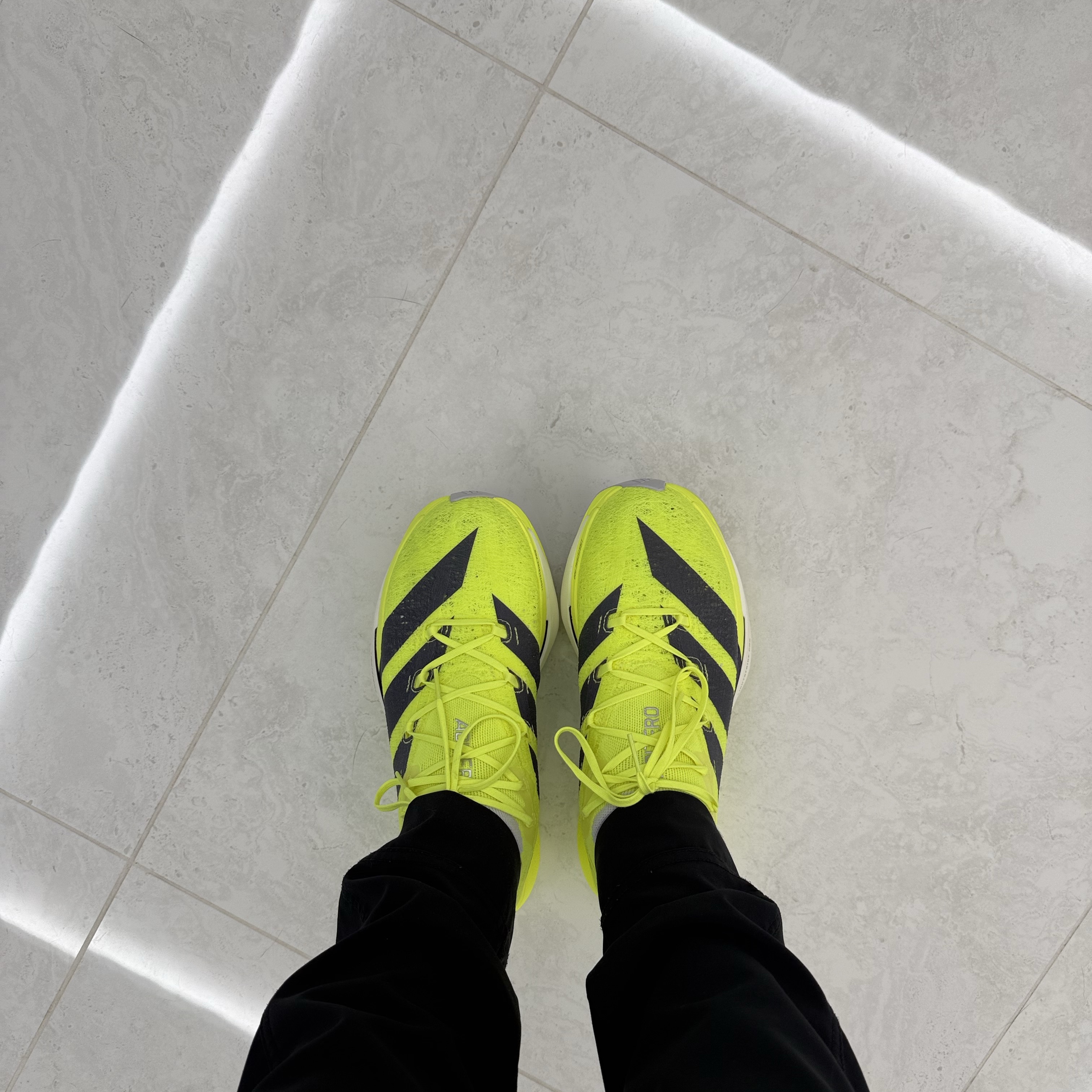 Adidas Adizero Prime X3 Strung Solar Yellow 착용 스타일 - 1