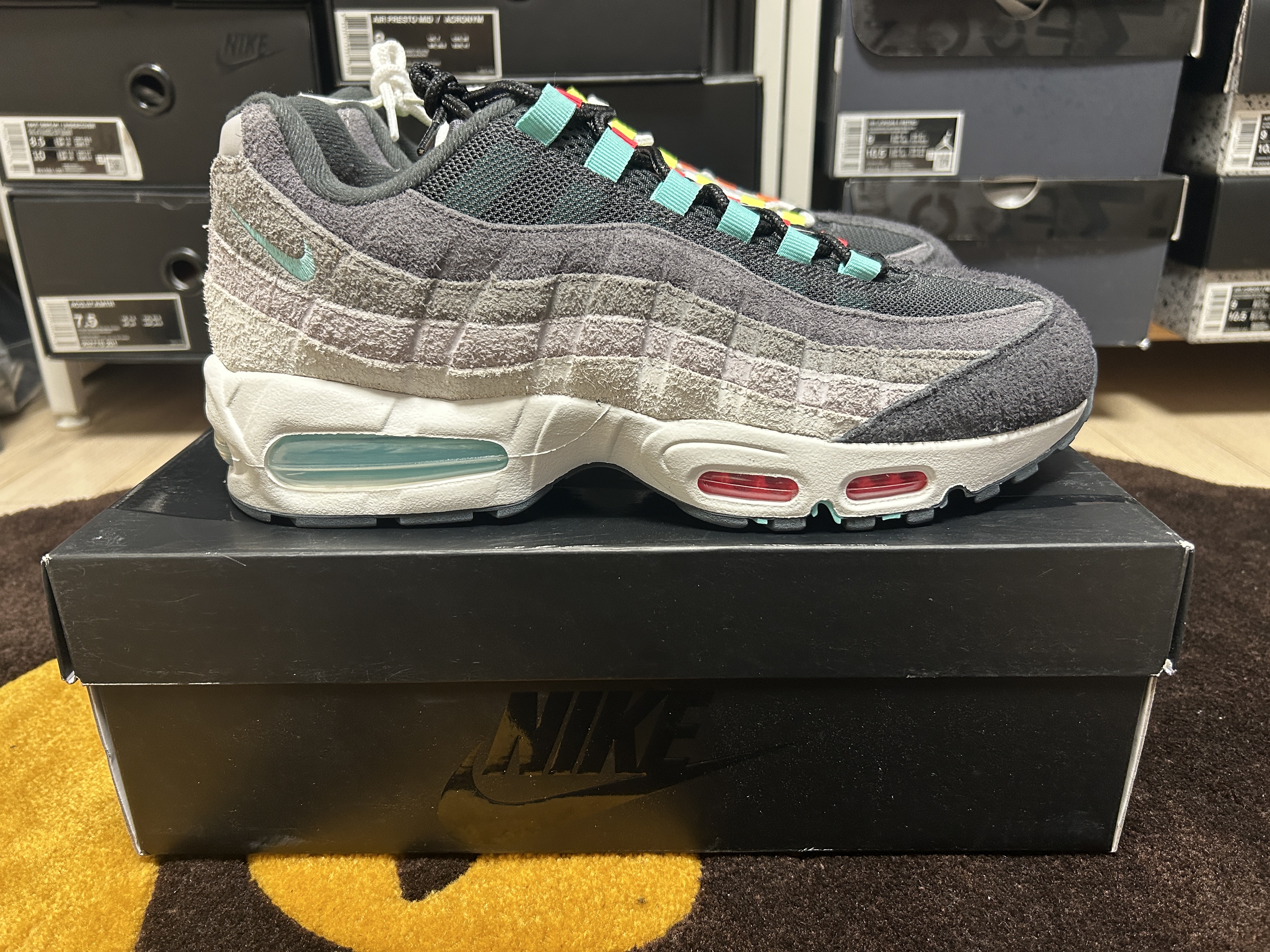 Nike Air Max 95 Big Bubble PRM Hyper Turquoise Volt 착용 스타일 - 2