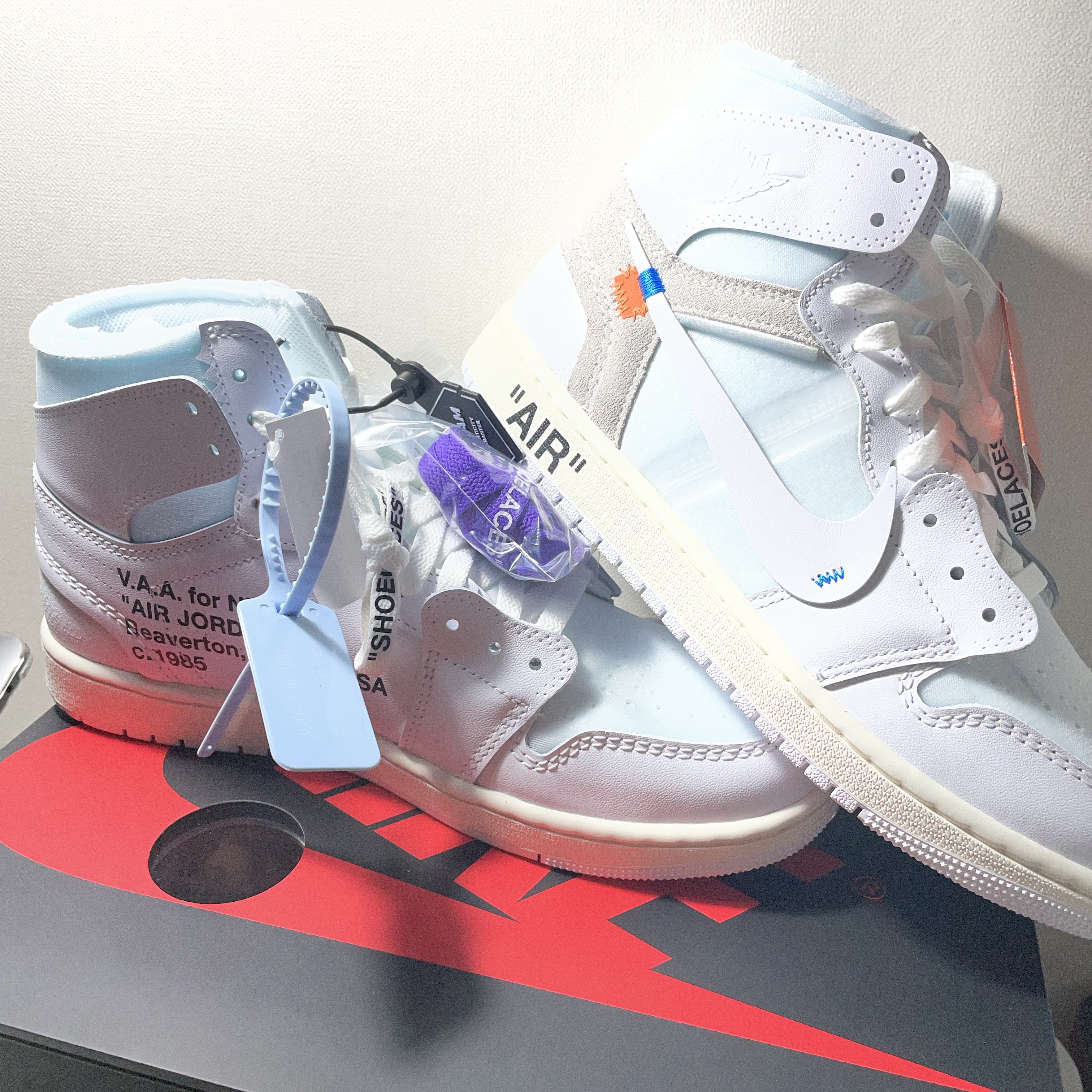 Jordan 1 x Virgil Abloh Archive Retro High Alaska White 착용 스타일 - 2