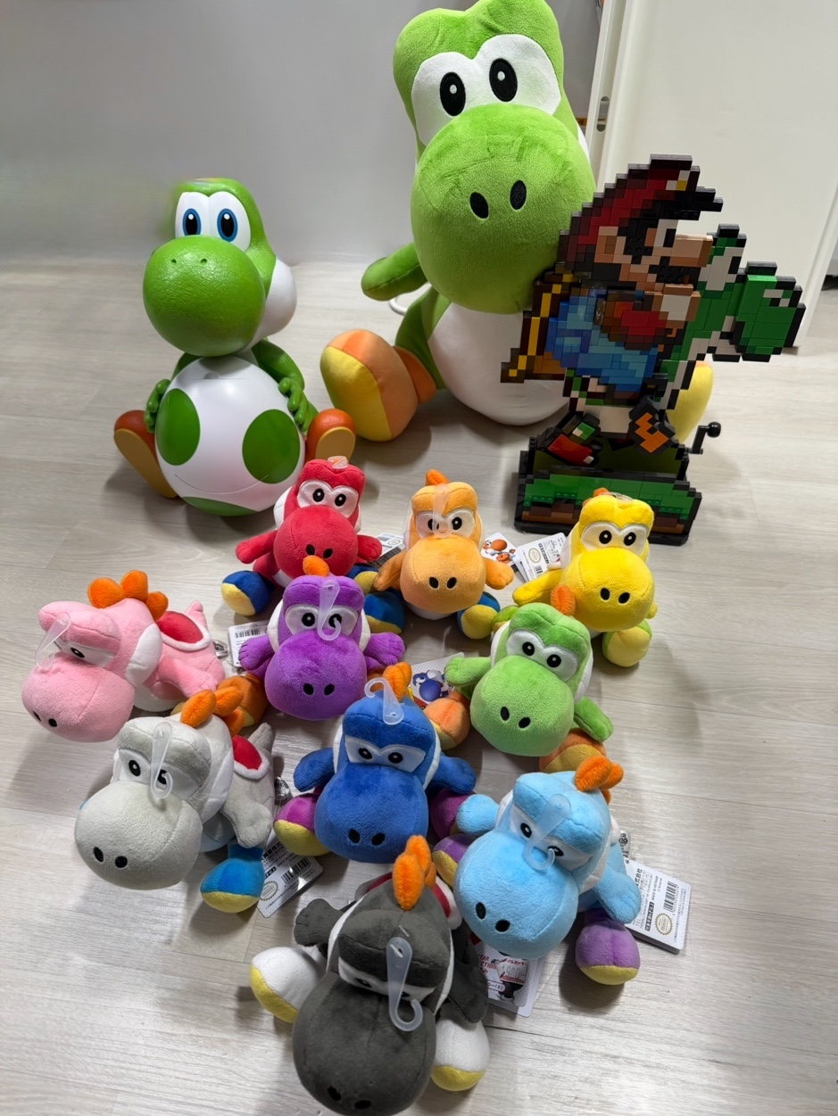 CGV x Super Mario Yoshi Popcorn Bucket, Lego Super Mario Super Mario World: Mario & Yoshi 착용 스타일