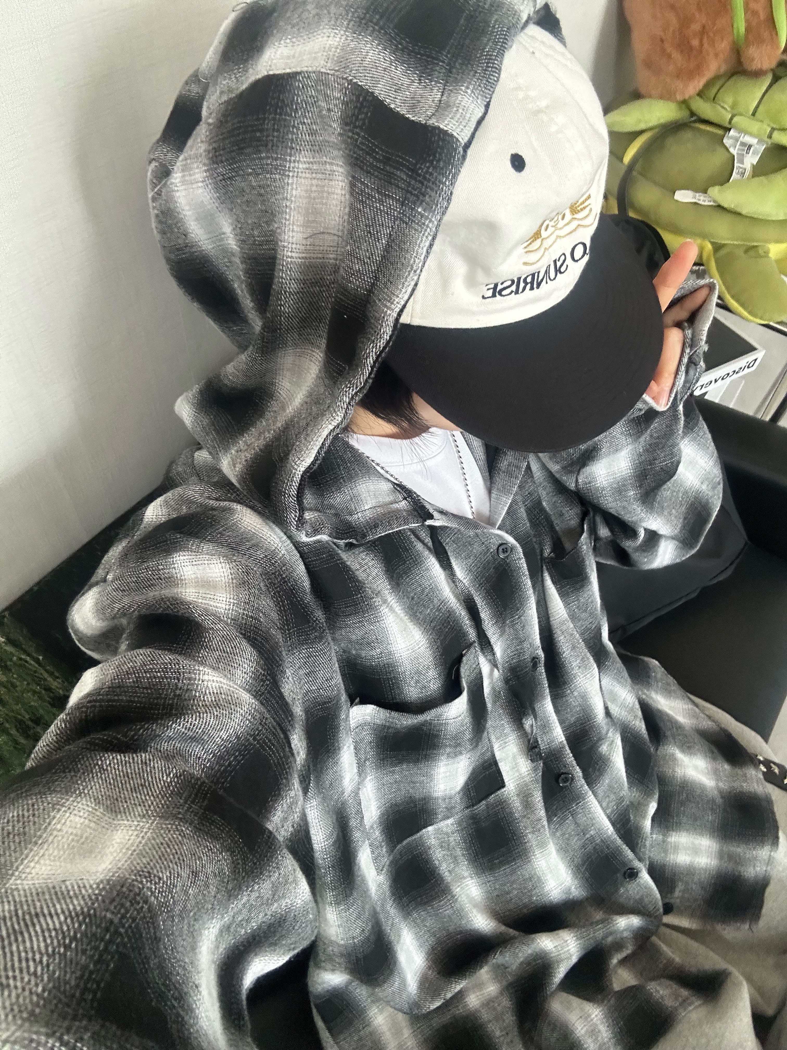 CDG Backpack Black 착용 스타일 - 3
