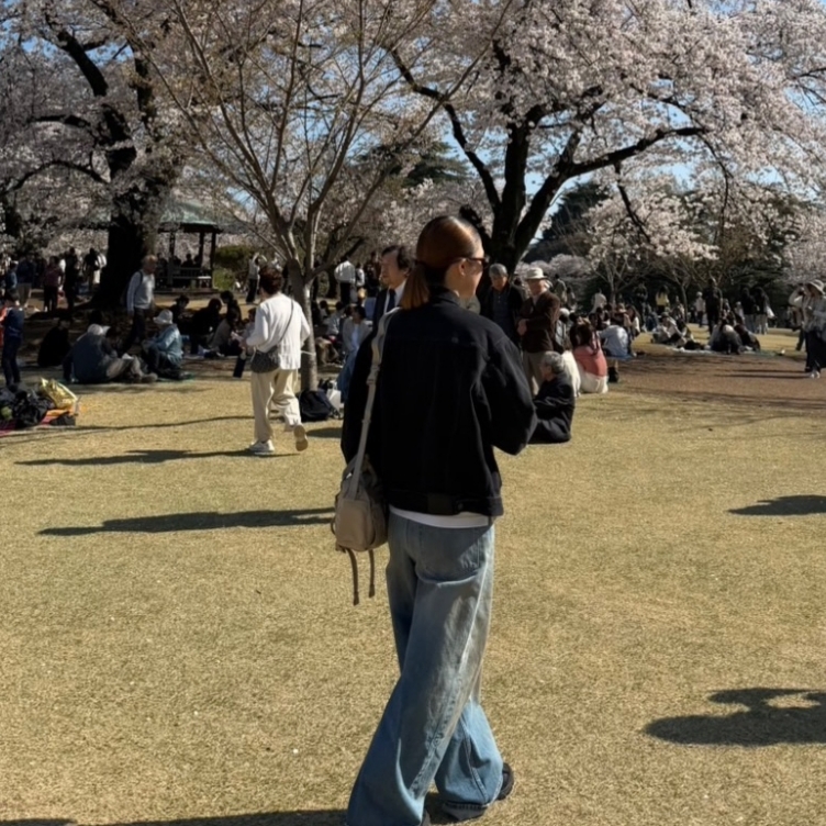 Supreme Mini Duffle Bag Tan - 26SS 착용 스타일