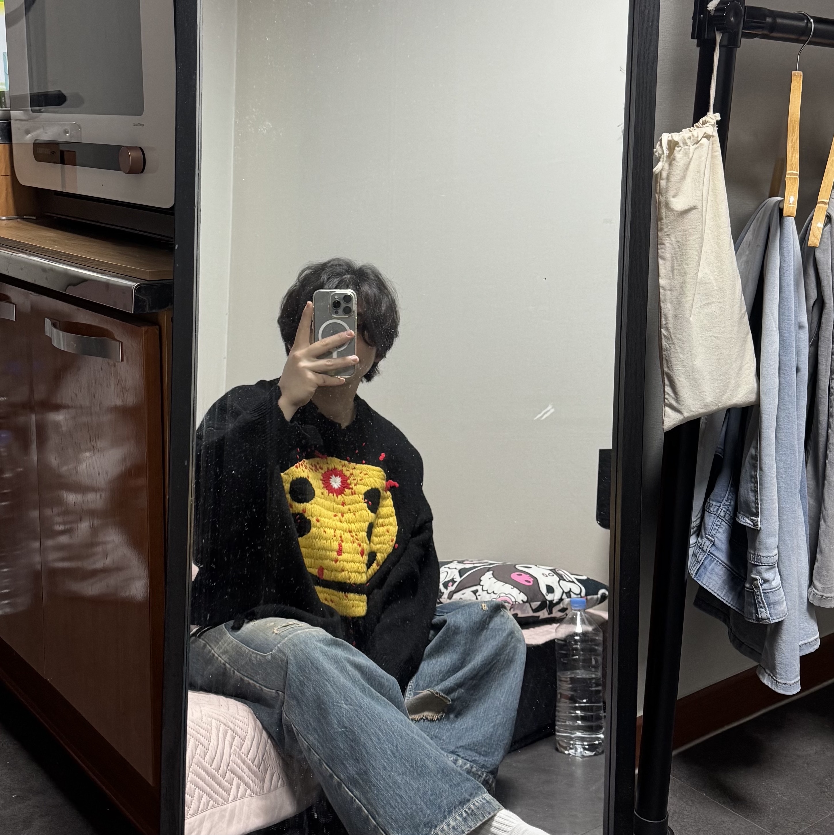 Saint Mxxxxxx x Cactus Plant Flea Market Smile Knit Black - 24AW, Kapital 14 oz. Denim Fatigue Baggy Pants Rushfield Remake Processing 착용 스타일