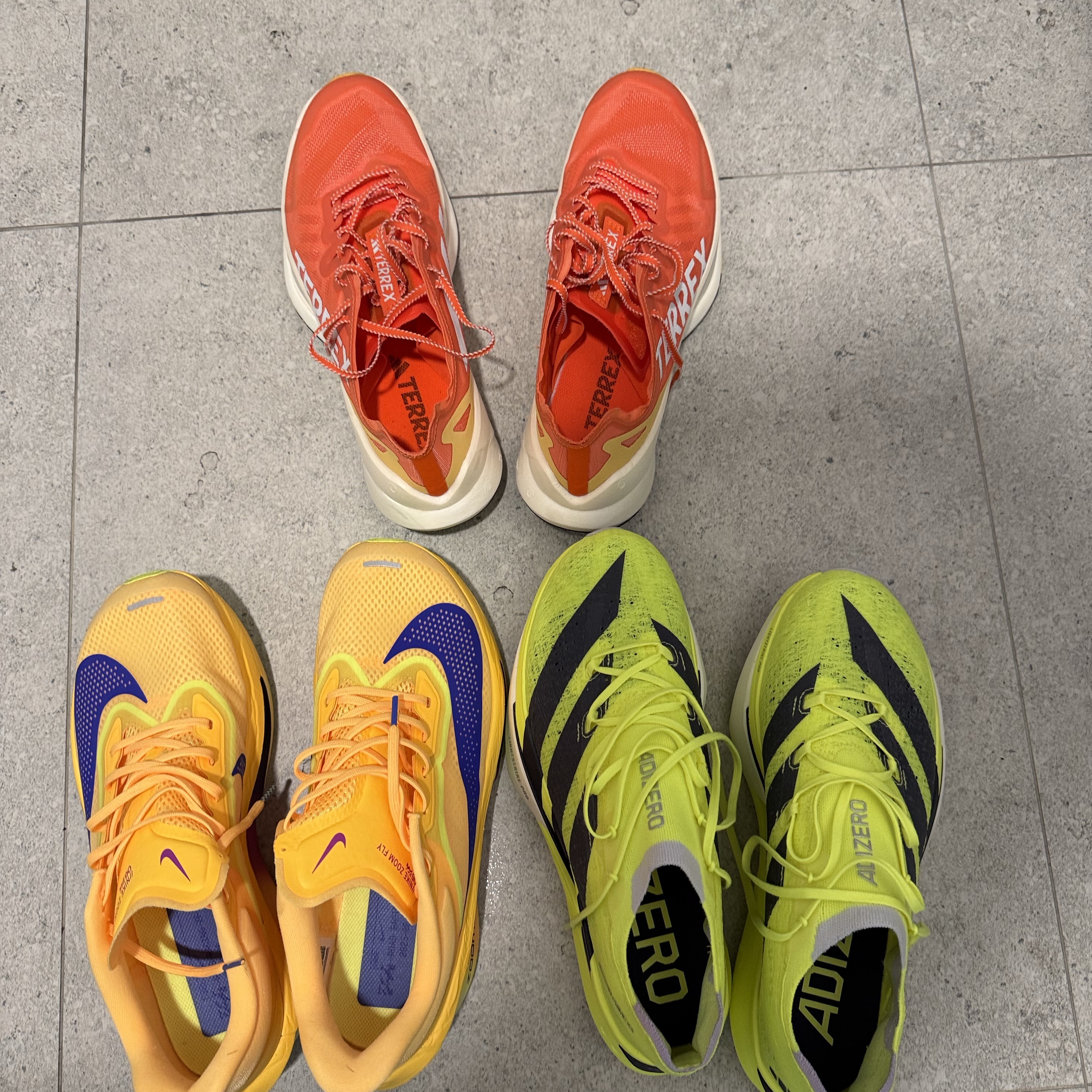 Nike Zoom Fly 6 Citron Pulse Indigo Burst, Adidas Adizero Prime X3 Strung Solar Yellow 착용 스타일