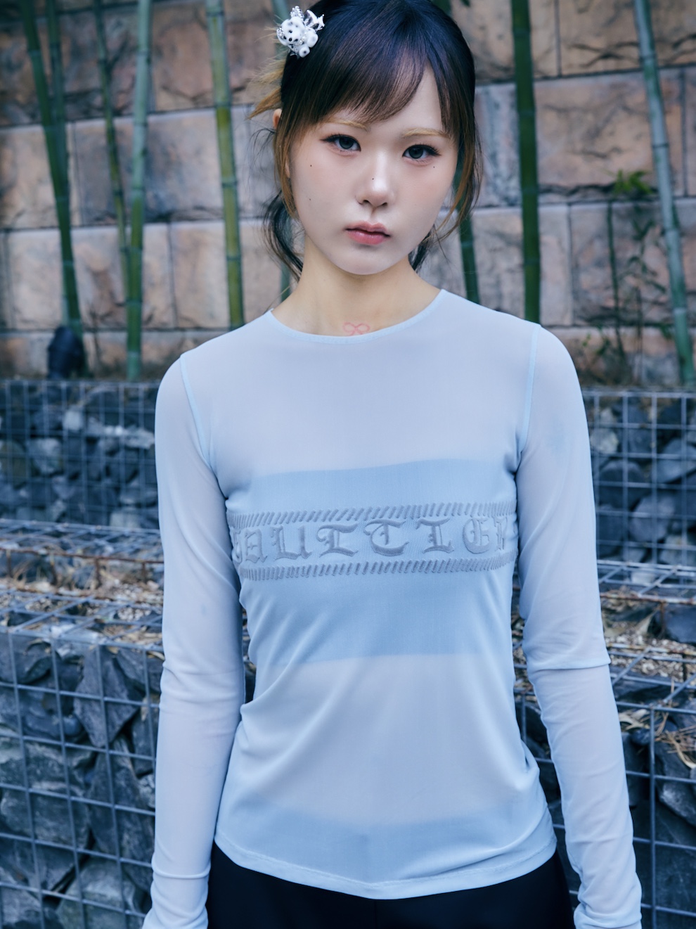 Jean Paul Gaultier Women Mesh Crewneck Long Sleeves Top With "Gaultier" Flock Lightblue - 26SS, Amomento Women Leather Bucket Bag Black - 26SS 착용 스타일 - 2