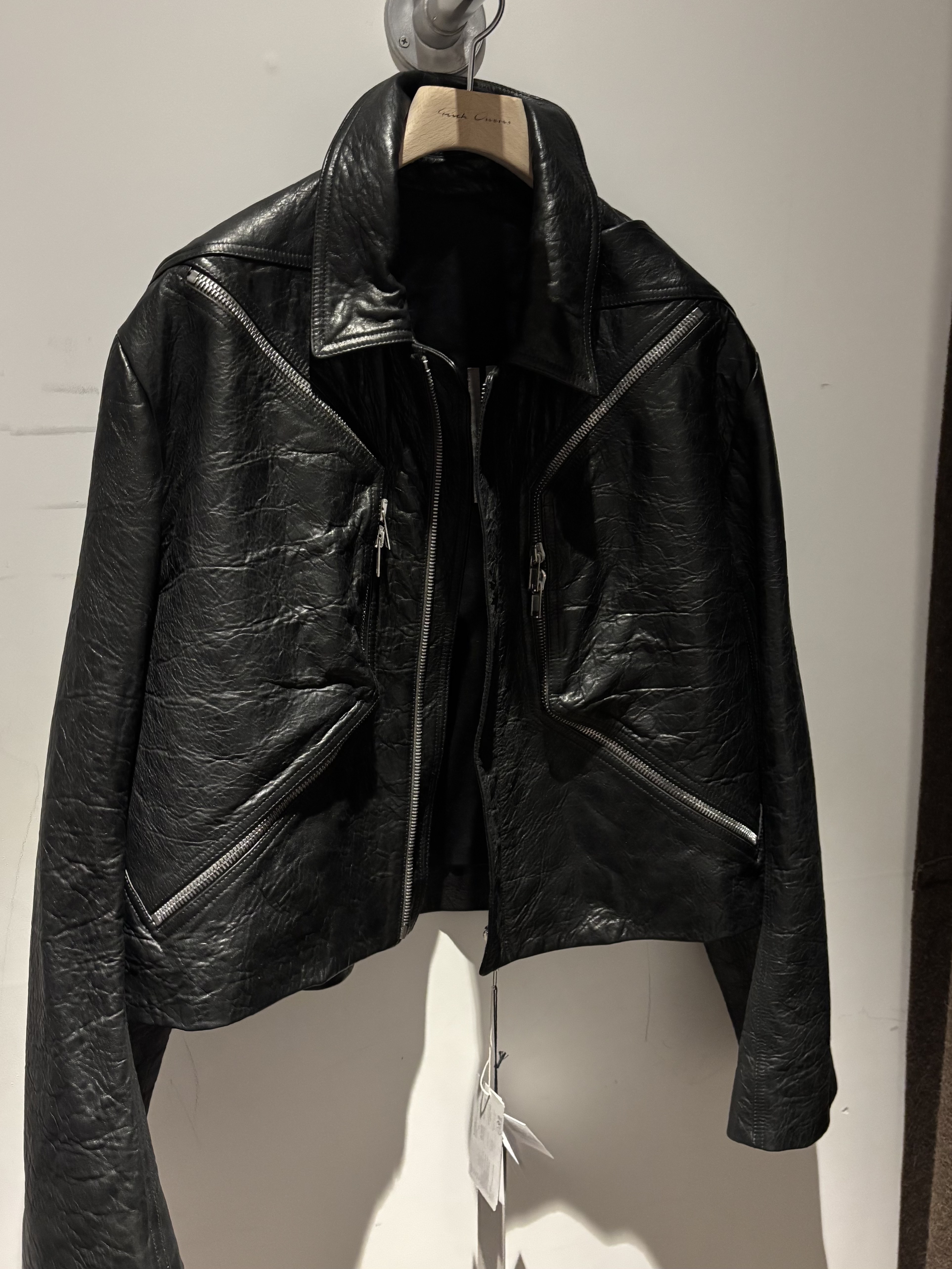 Wapworks Wide Safety Cargo Pants Black, Chrome Hearts CH Hollywood Trucker Hat Black 착용 스타일 - 3