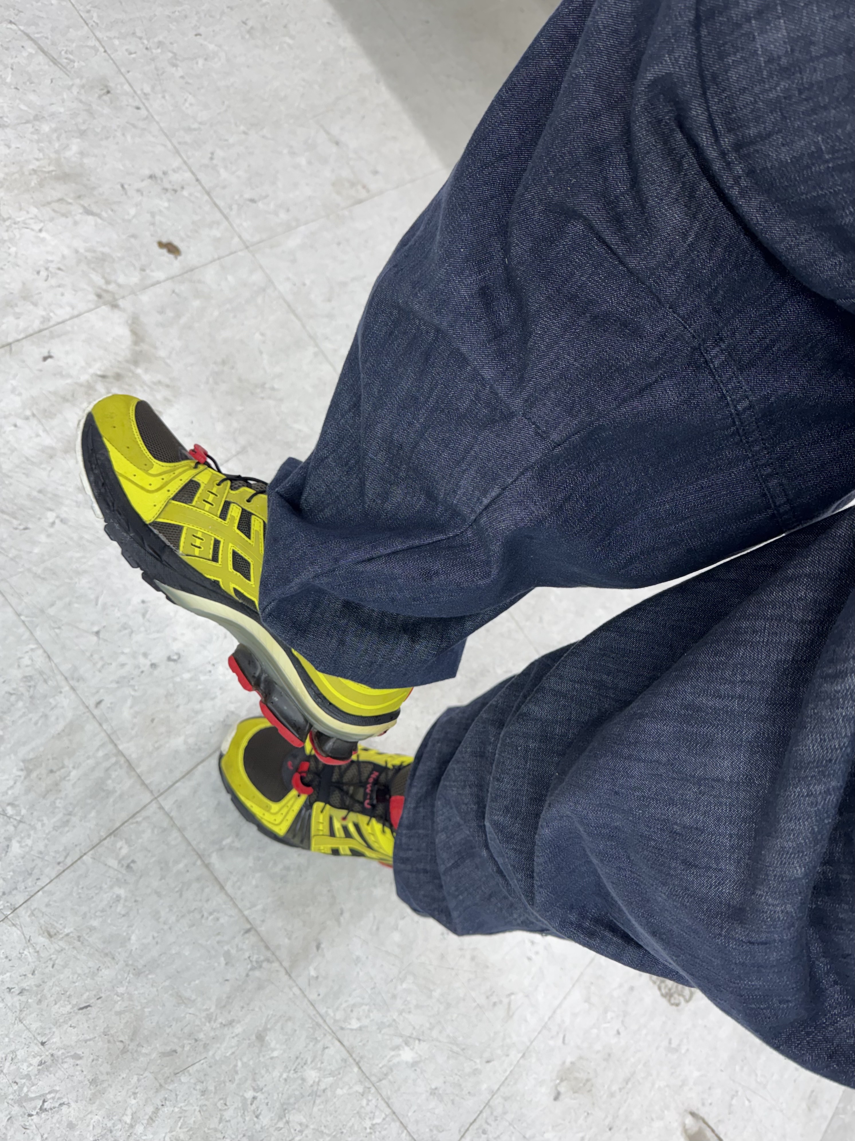 Asics x Affix Works Gel-Kinsei OG Kelp, Casio G-Shock DW-B5600AH-6 착용 스타일 - 1