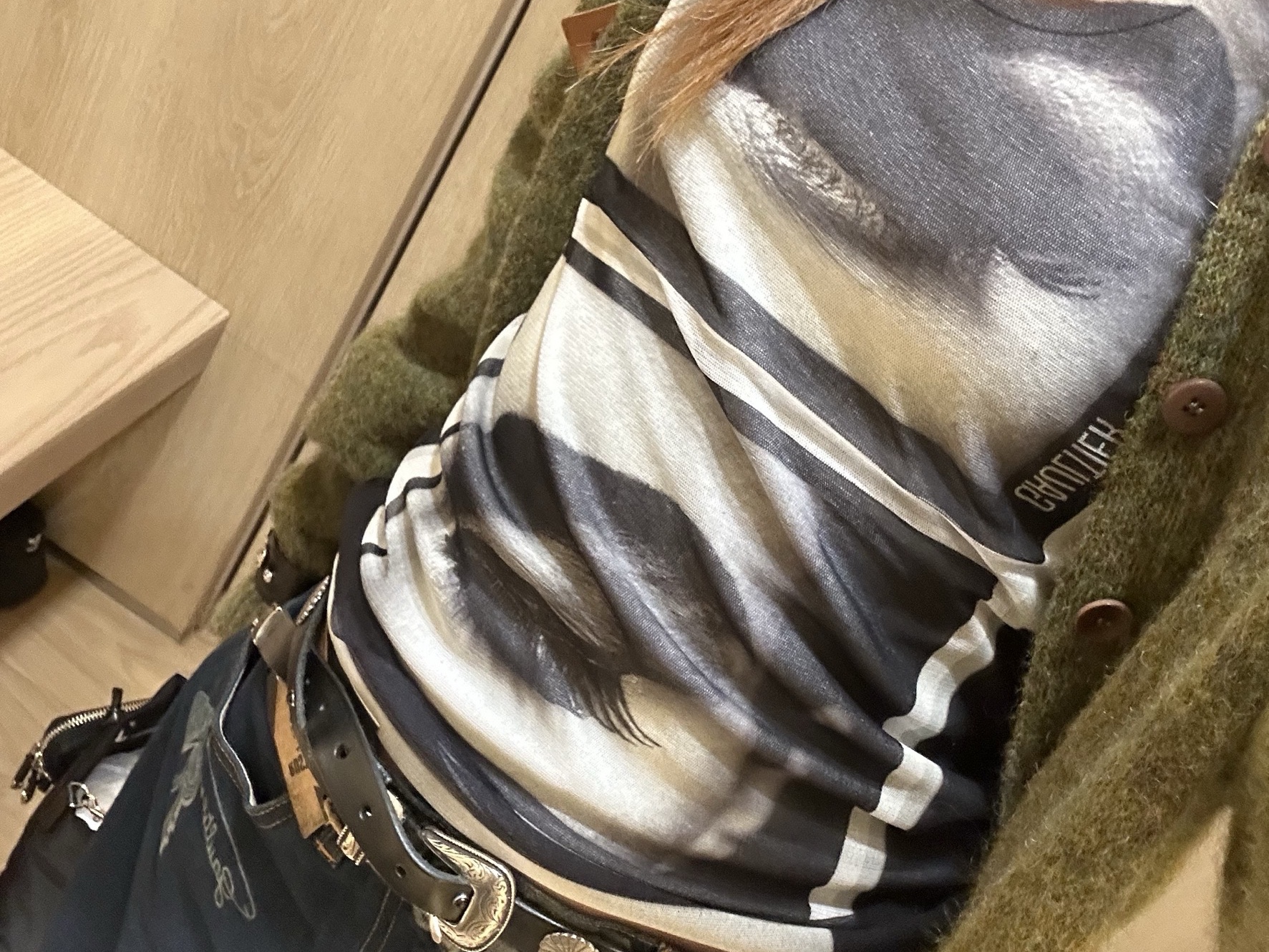 Jean Paul Gaultier Women Re-Edition : Mesh Longsleeve Top Printed "Eyes" And "Lips" Grey - 26SS, Jean Paul Gaultier Women Jeans With Trompe L'Oeil Print Vintageblue - 26SS 착용 스타일 - 1