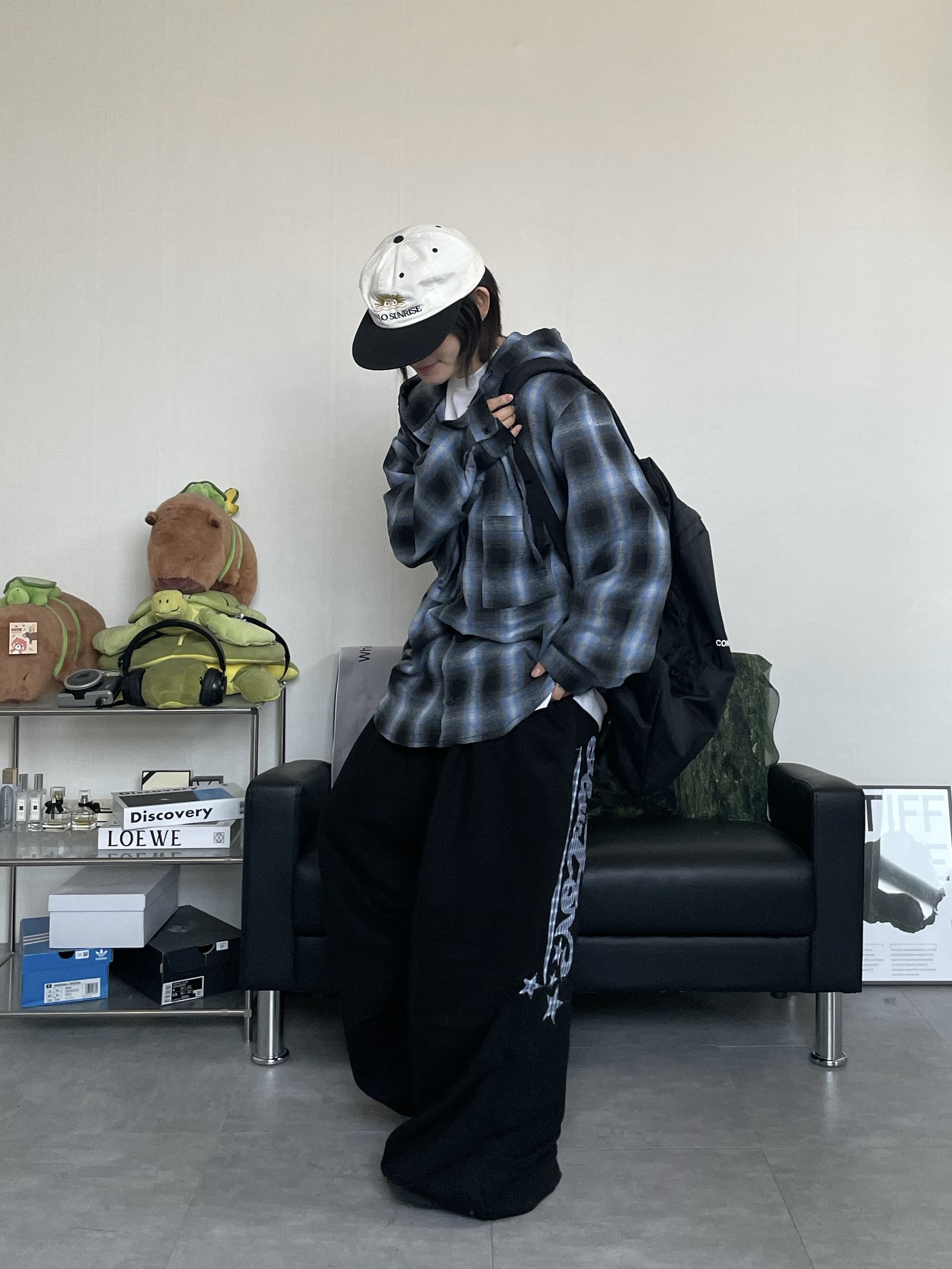 CDG Backpack Black 착용 스타일 - 4