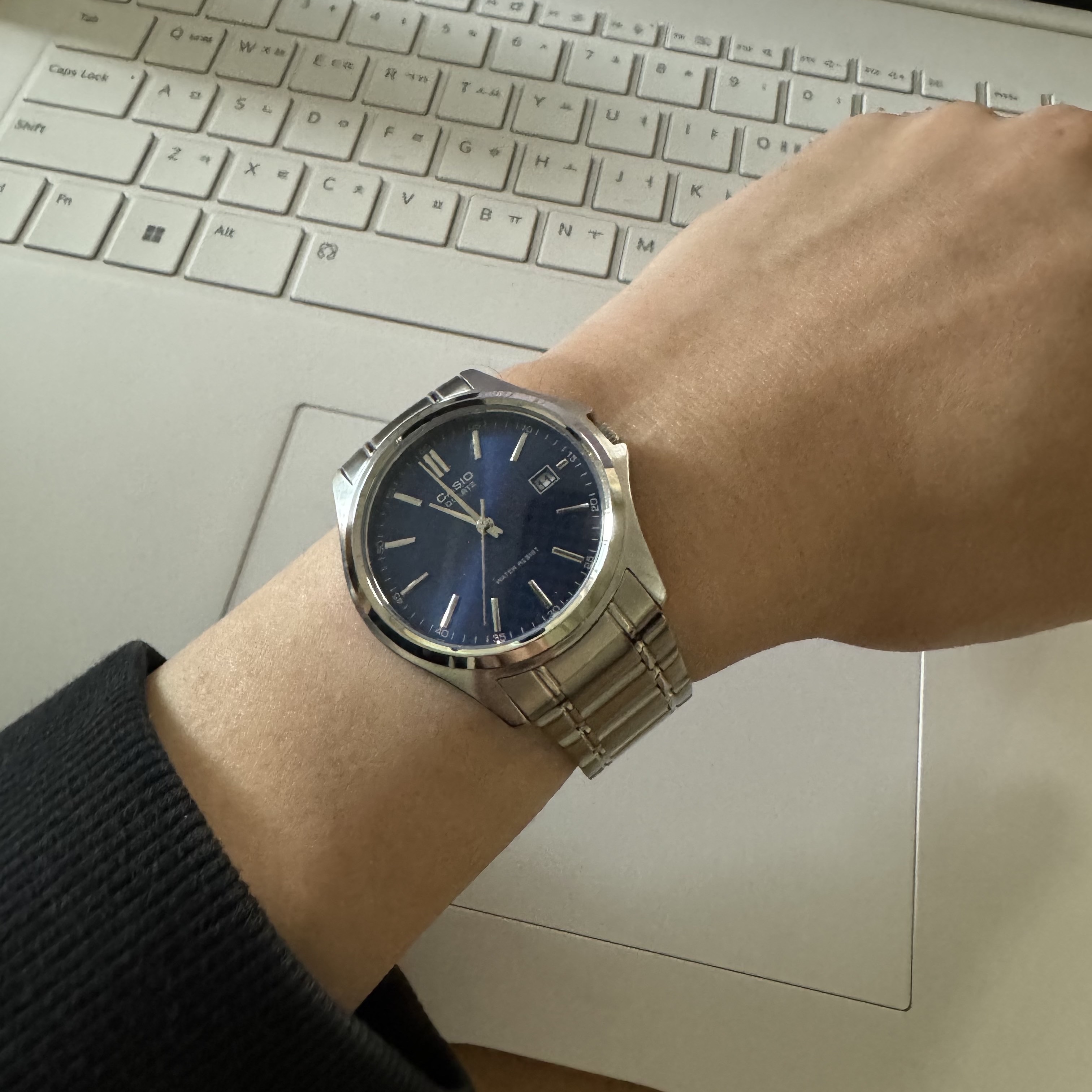 Casio MTP-1183A-2A 착용 스타일