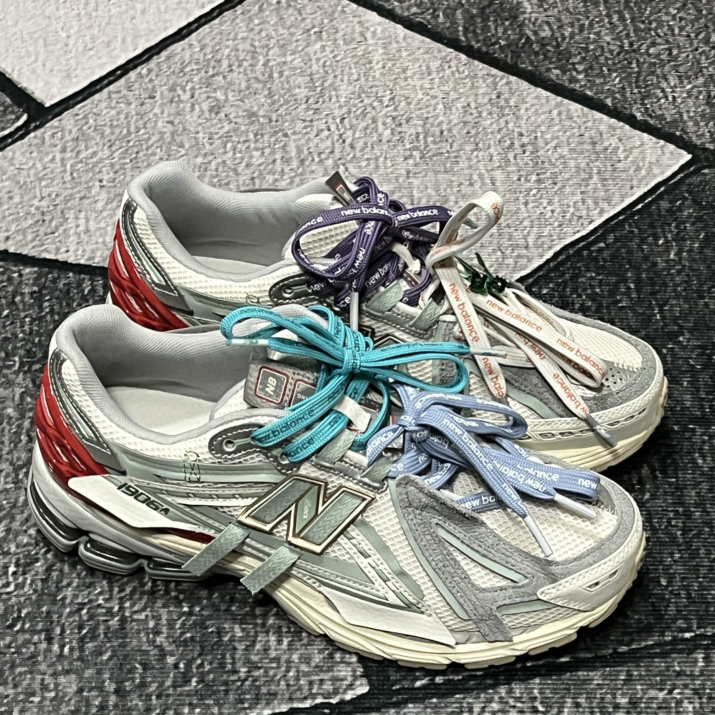 New Balance 1906A Sea Salt Lone Star Grey - D Standard 착용 스타일