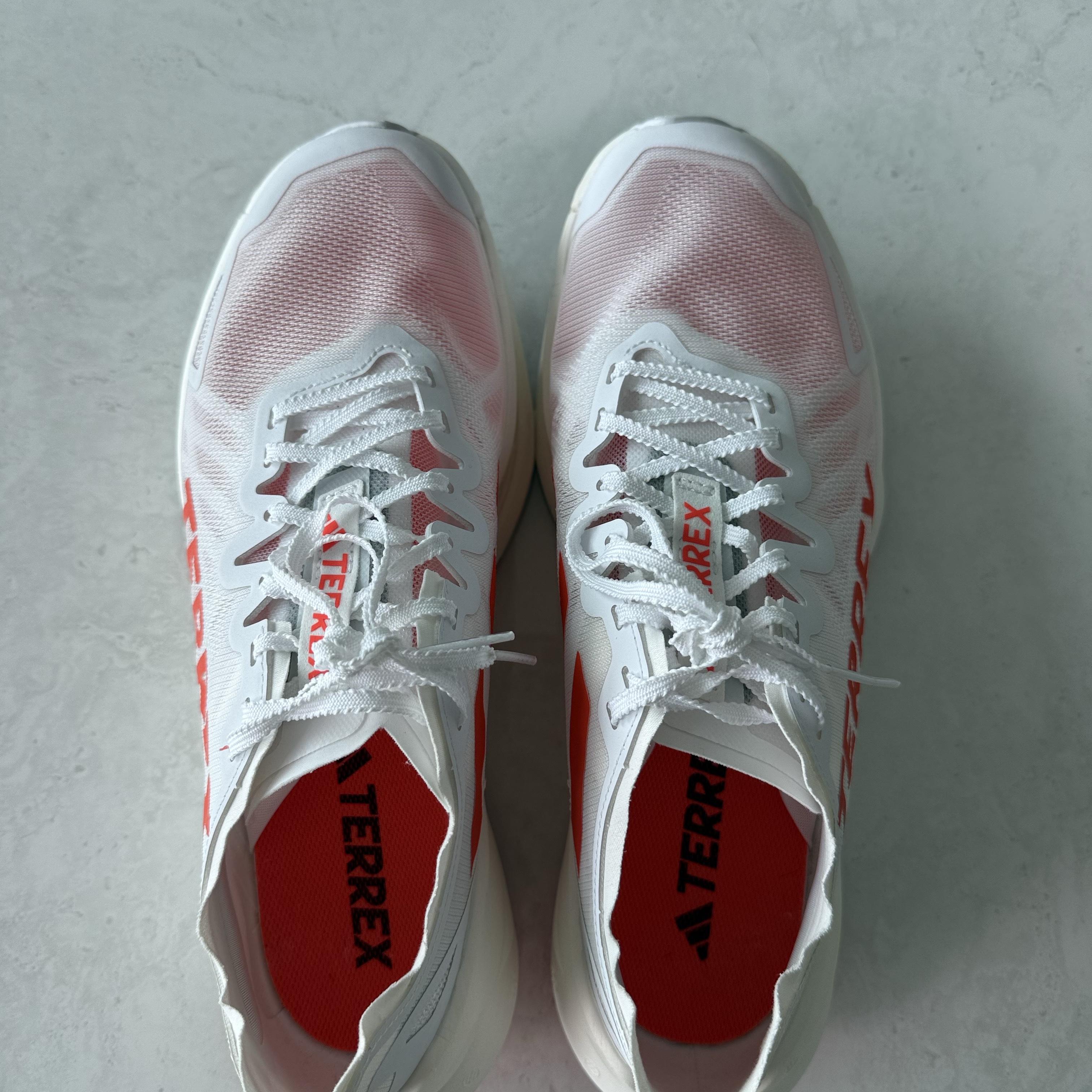 Adidas Terrex Agravic Speed Ultra Cloud White Impact Orange 착용 스타일 - 1