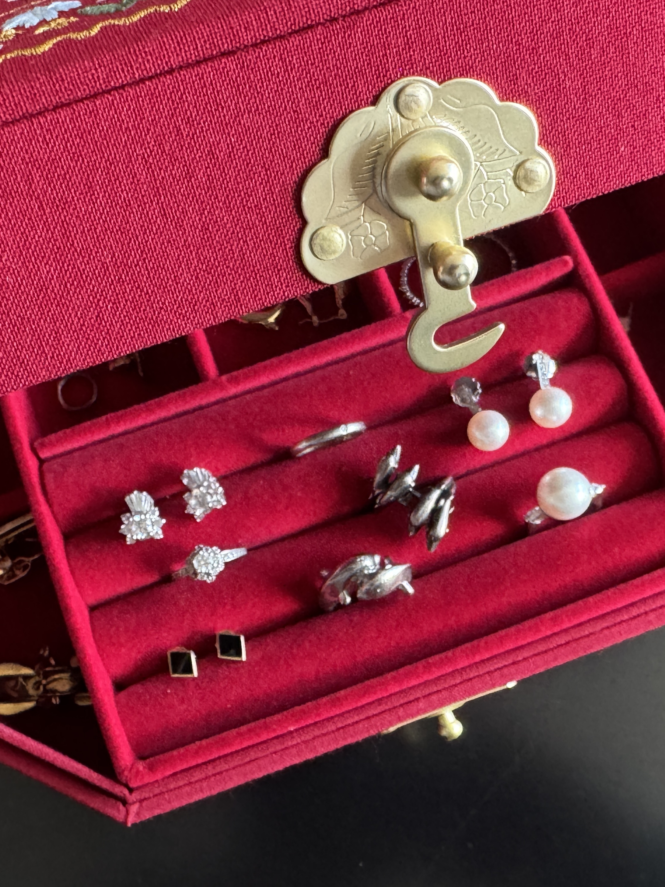 RIFLE PAPER CO. Gemma Embroidered Jewelry Box 착용 스타일 - 3