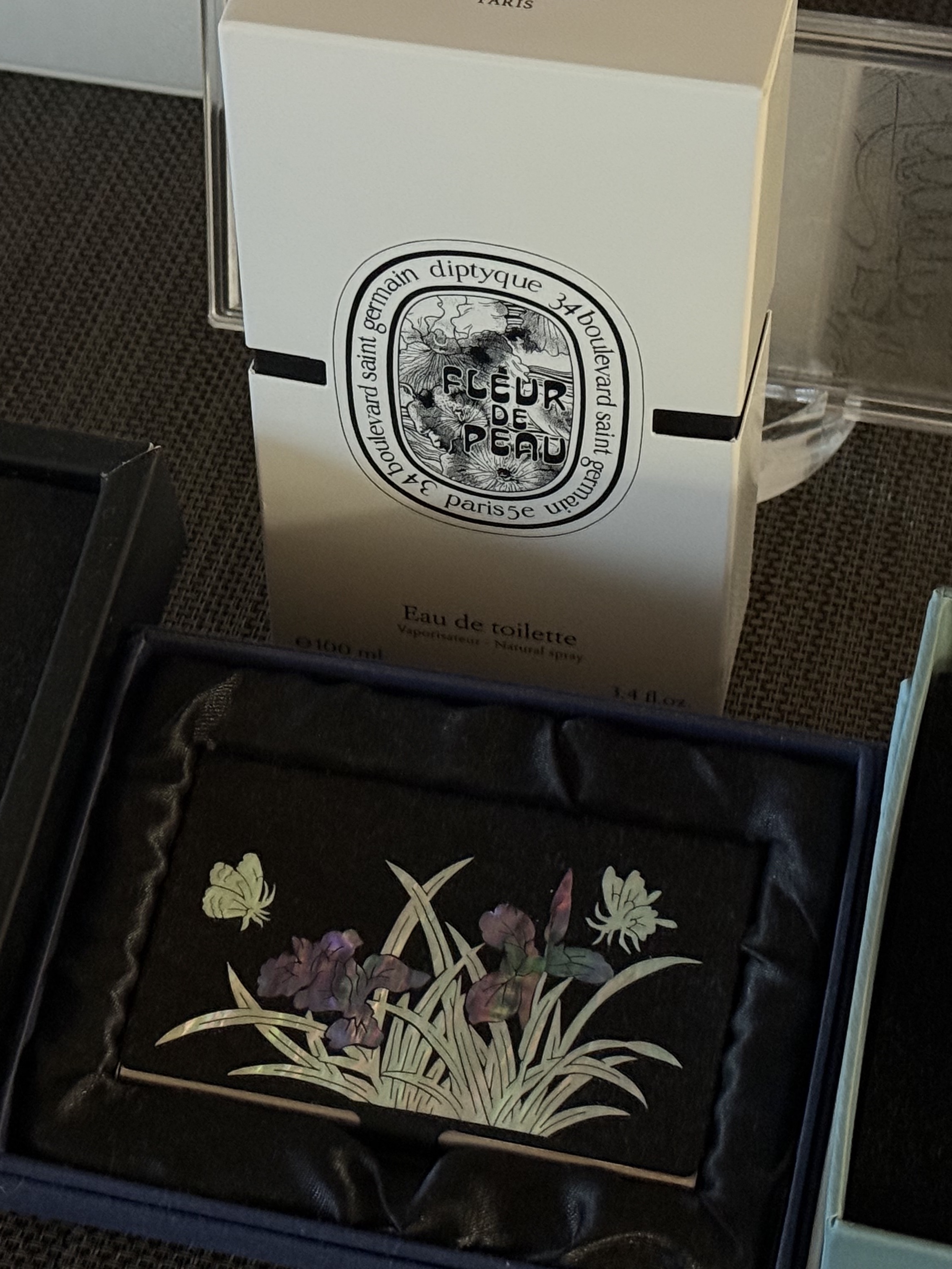 Diptyque Fleur De Peau Eau De Toilette 100ml, Musinsa Standard City Leisure Hooded Light Down Jacket Cloudy Blue 착용 스타일 - 2