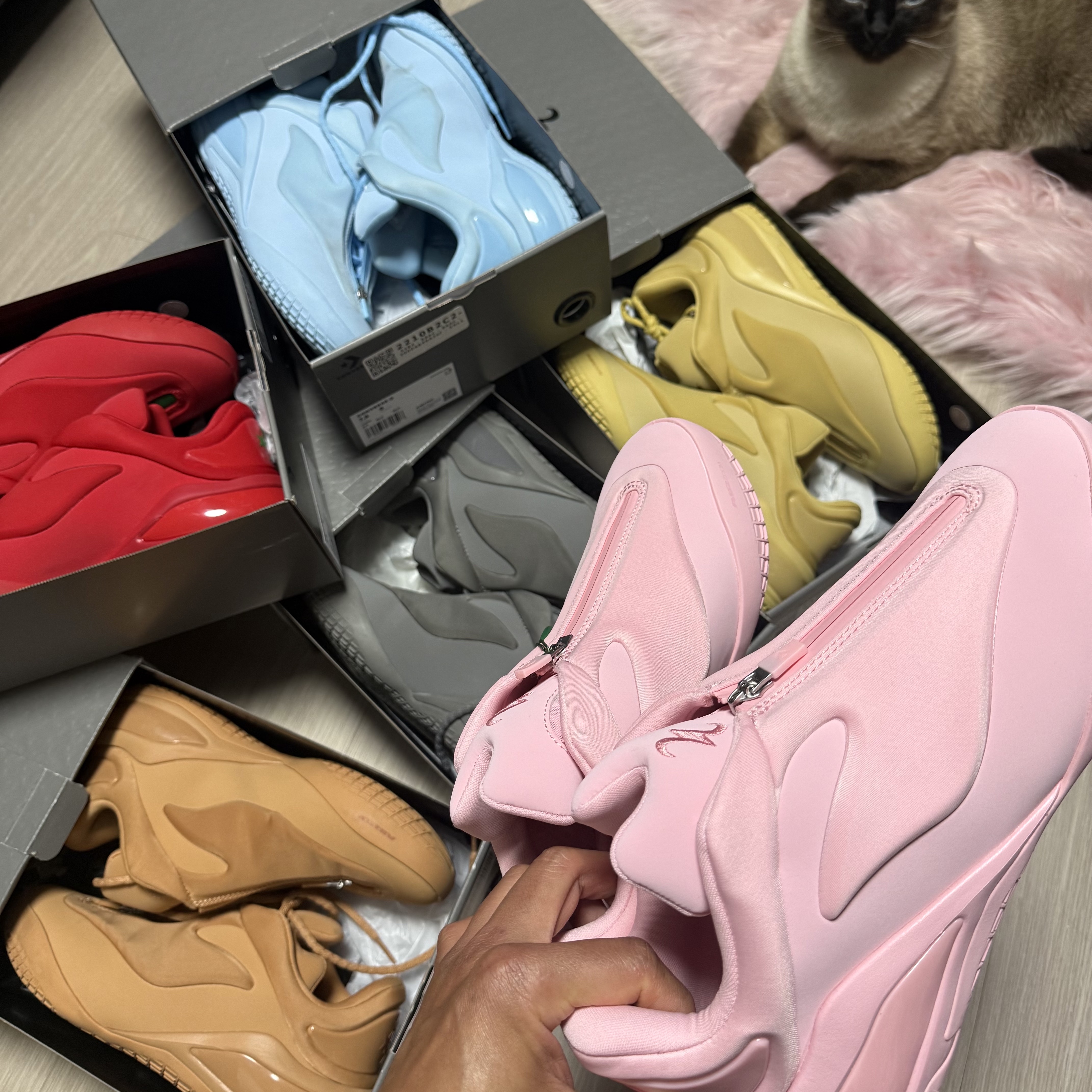 Converse x Shai 001 Gray, Converse x Shai 001 Blush 착용 스타일