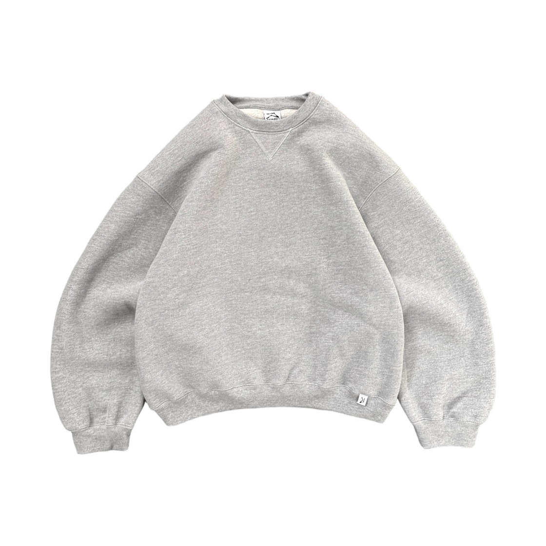 아킴보 클럽 크루넥 헤더 그레이(Akimbo Club Crewneck Heather Grey)
