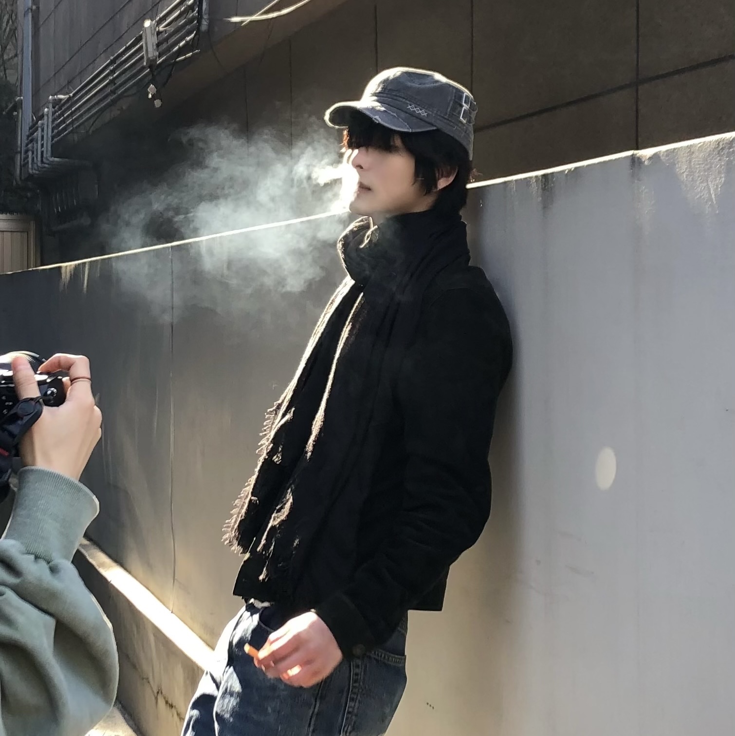 MAINBOOTH Patchwork Military Cap Charcoal 착용 스타일 - 2