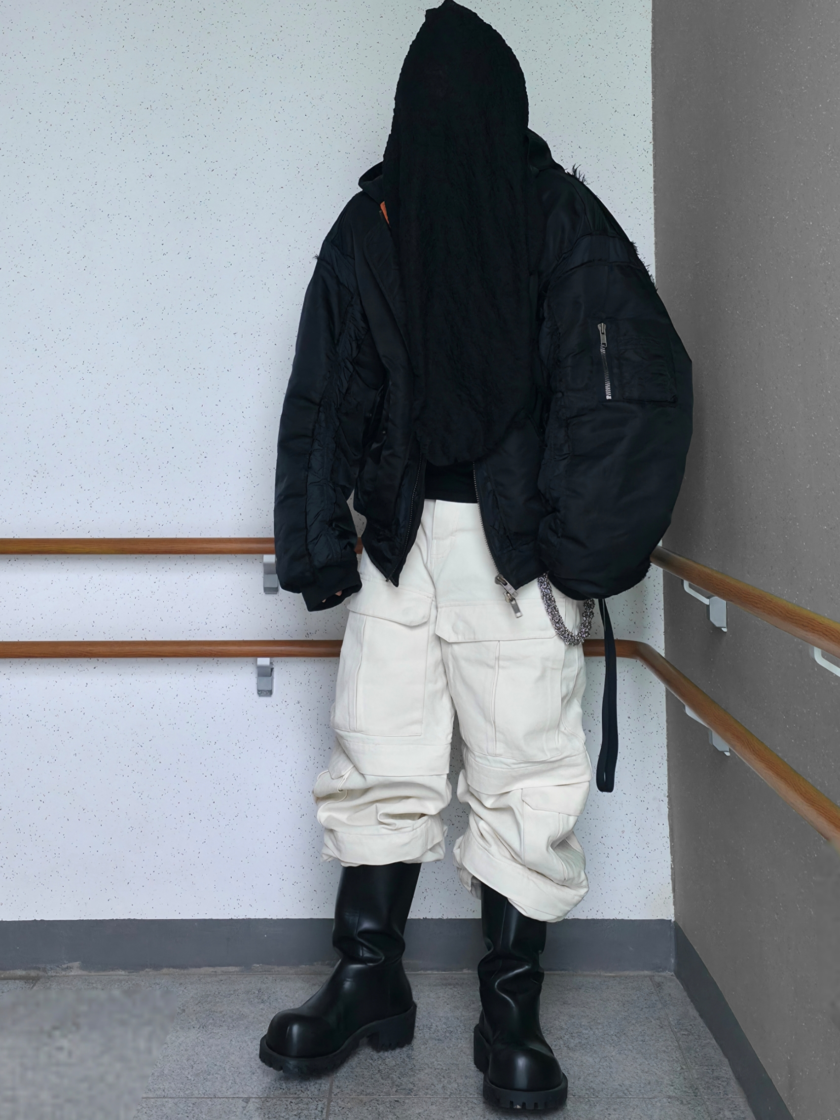 Project G/R Reworked Hooded Bomber Jacket Black, Balenciaga Hummer Boot Black 착용 스타일 - 2