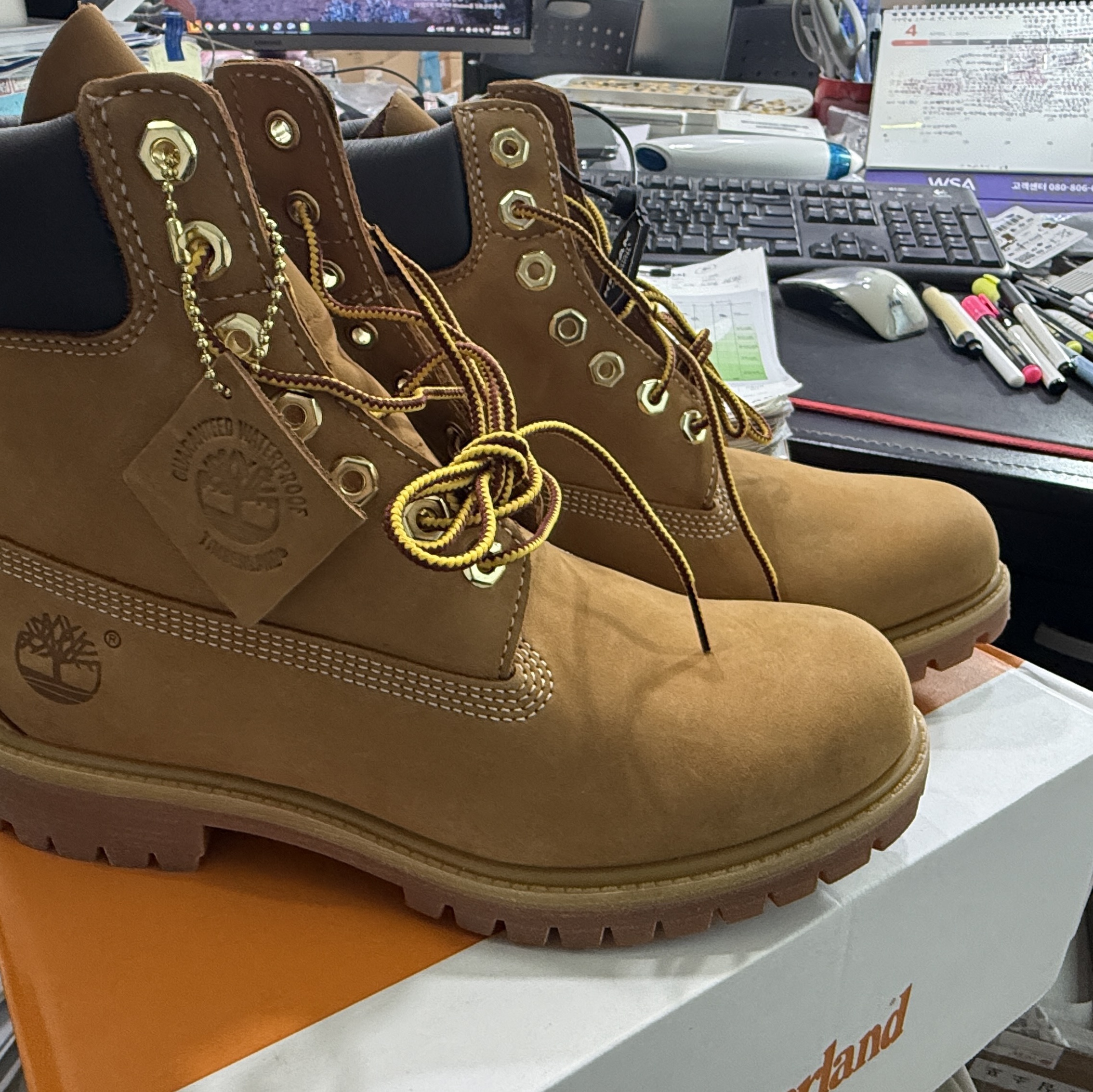 Timberland Premium 6 inch Waterproof Boot Wheat Nubuck - Wide 착용 스타일 - 3