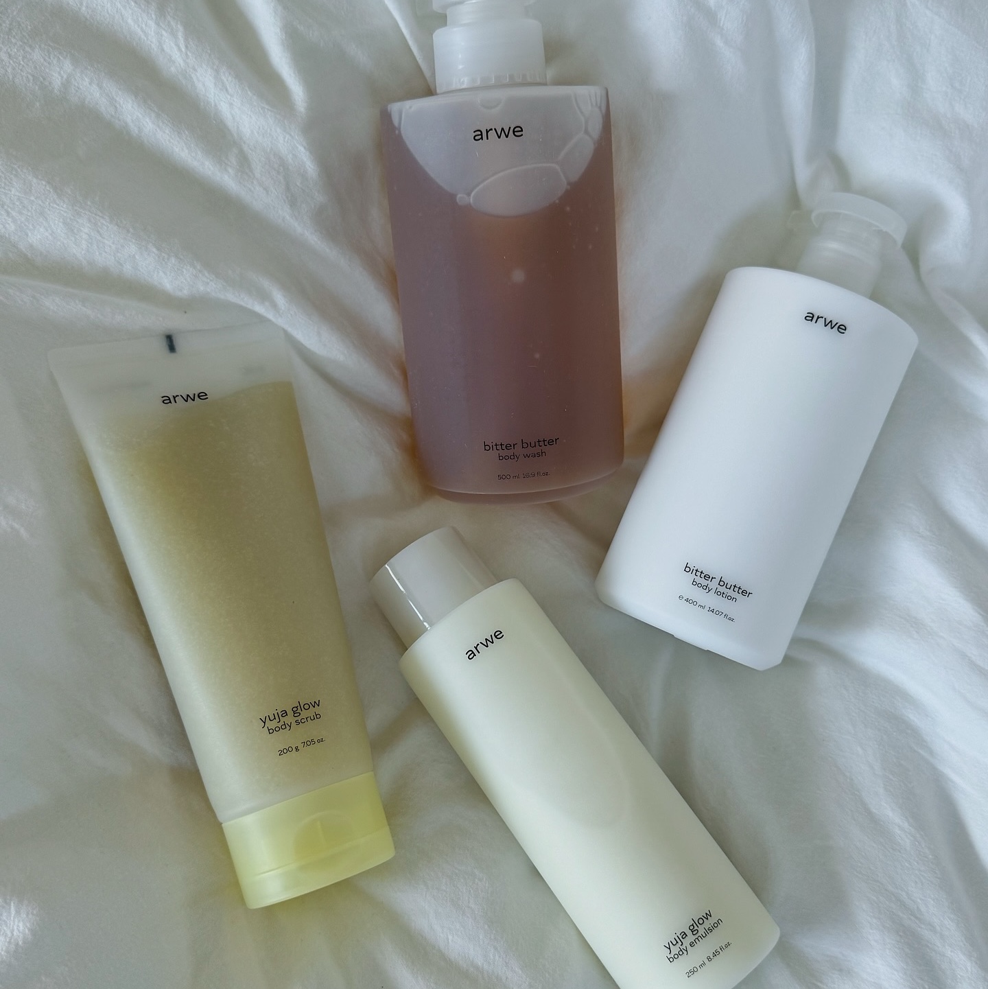 ARWE Bitter Butter Body Wash 500ml, ARWE Yuja Glow Body Emulsion 250ml 착용 스타일