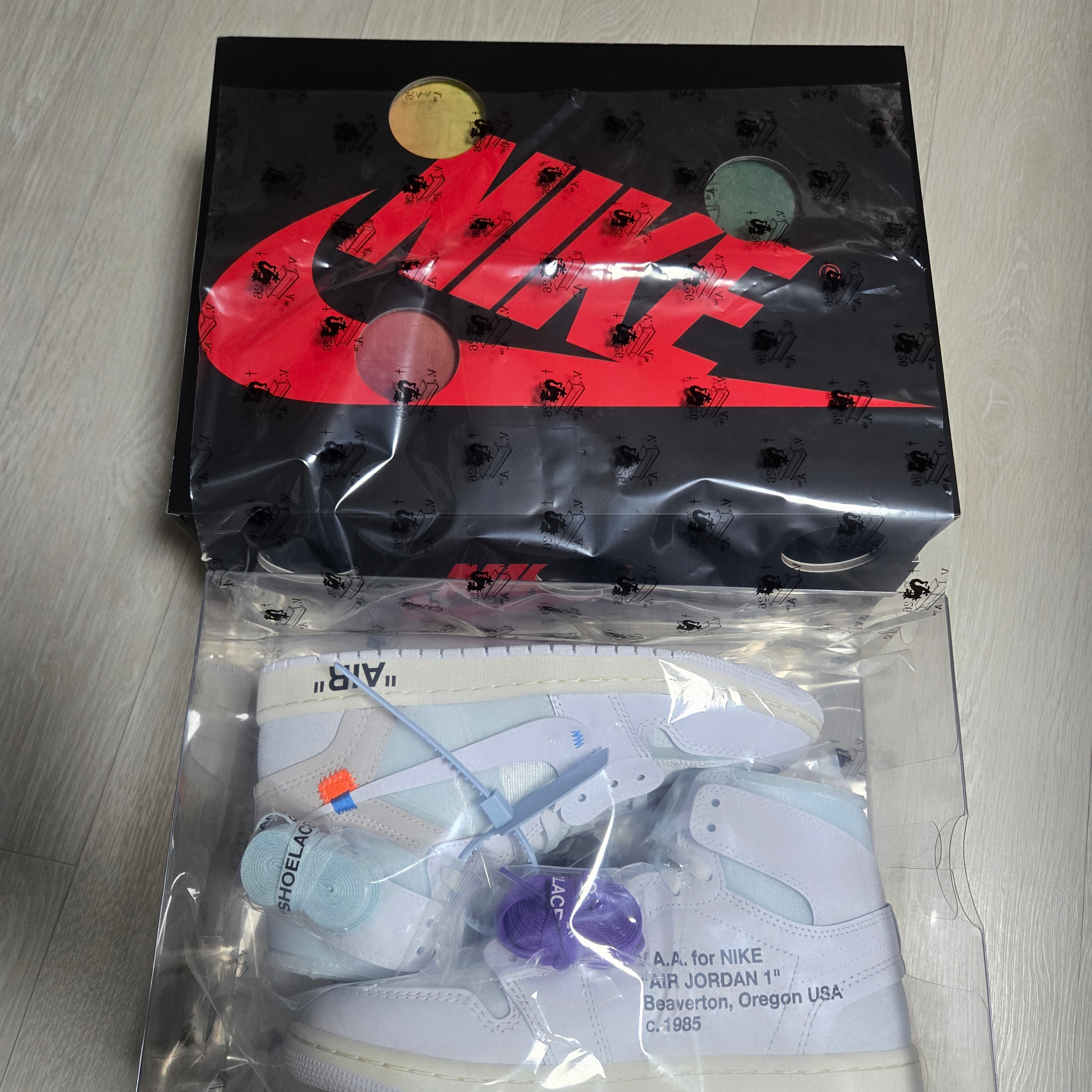 Jordan 1 x Virgil Abloh Archive Retro High Alaska White 착용 스타일 - 6