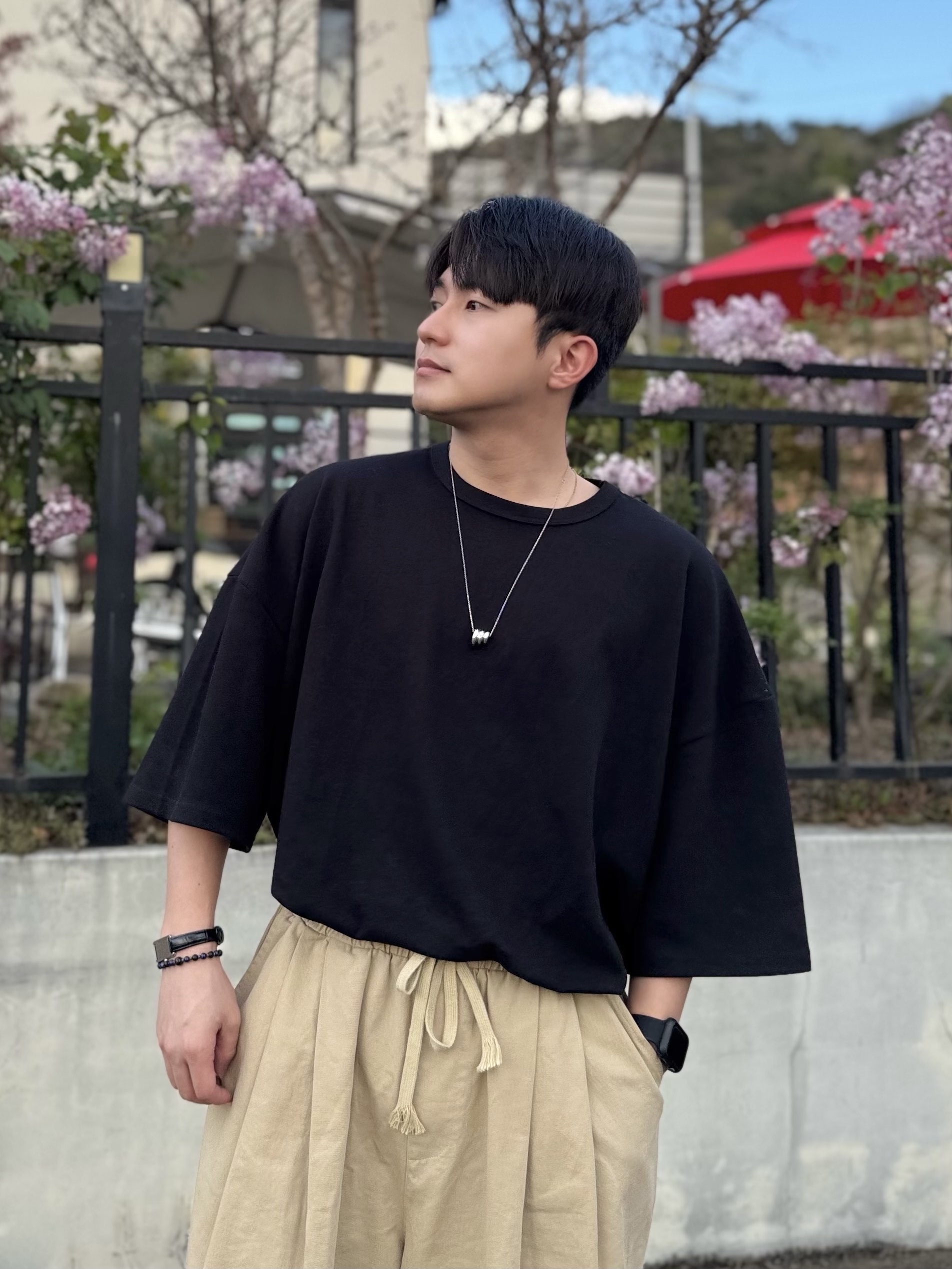 NUMBERING #1901 A13 Watch Bracelet Black/Silver, NUMBERING #5738 Gradient Triple Pipe Pendant Necklace Silver 착용 스타일 - 3