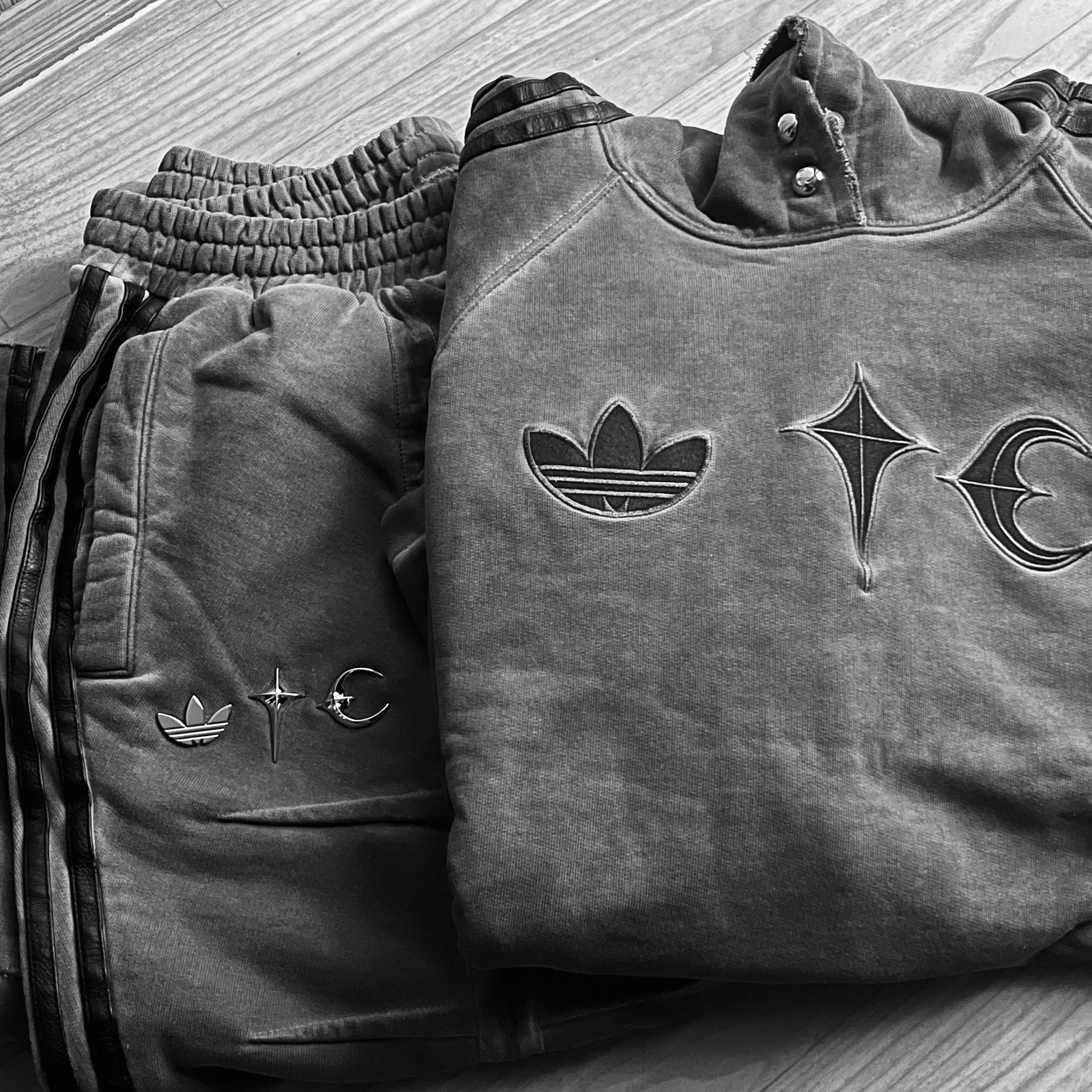 Adidas x Thug Club Sweat Hoodie Black - KR Sizing, Adidas x Thug Club Bermuda Shorts Black - KR Sizing 착용 스타일