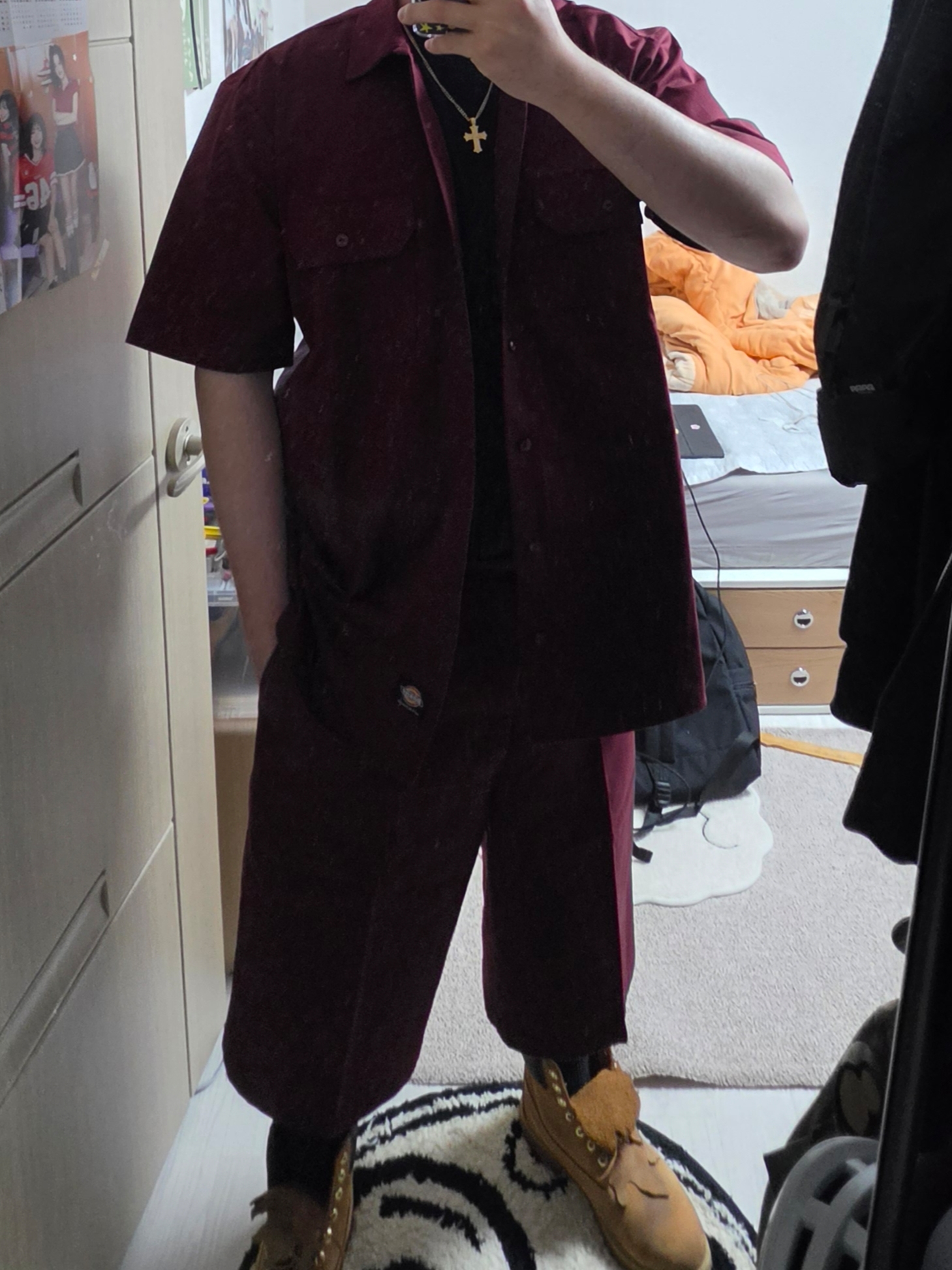 Anti Social Social Club x Dickies Work Shorts Burgundy, Anti Social Social Club x Dickies Work Shirts Burgundy 착용 스타일 - 1