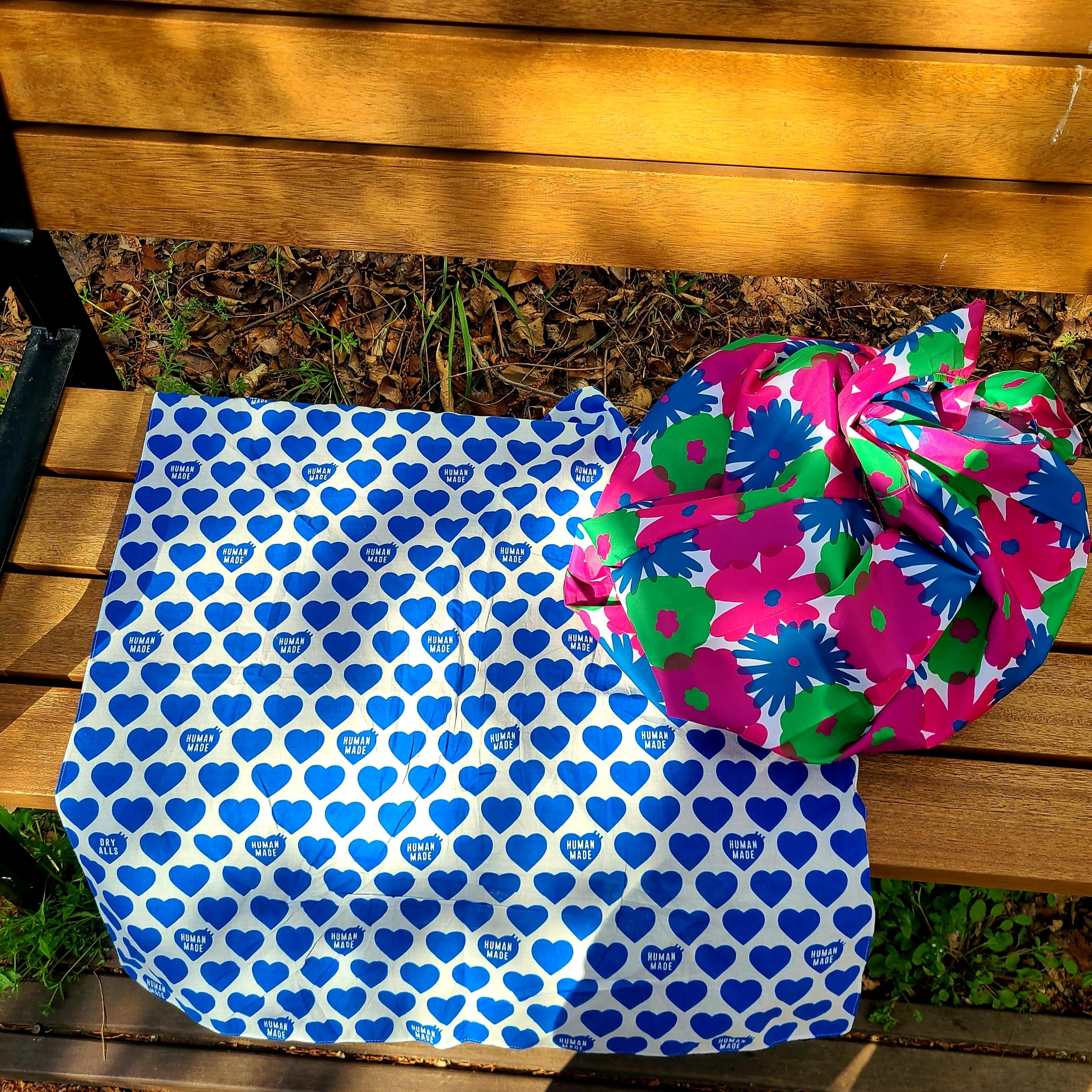 Human Made Big Bandana #2 Navy 착용 스타일