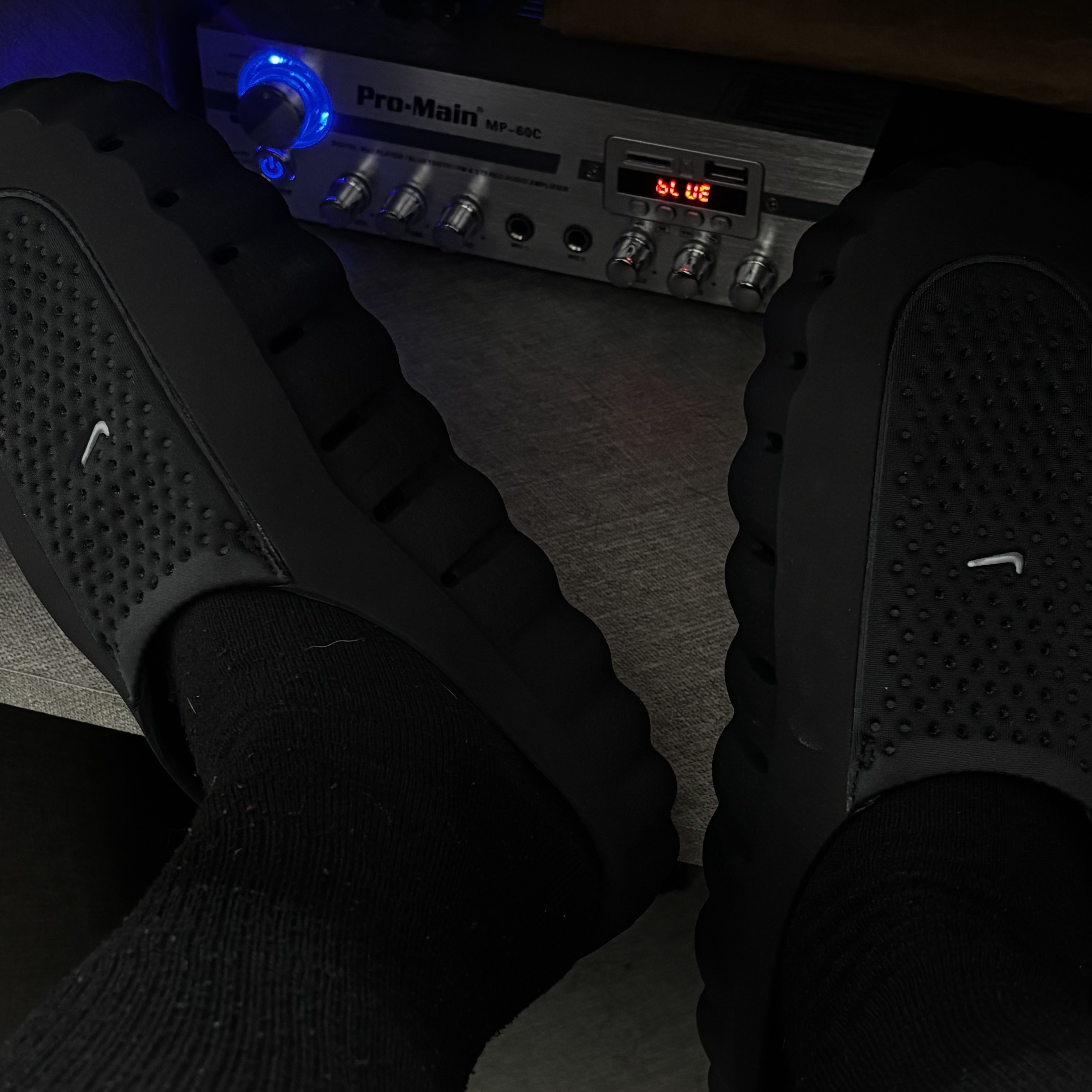 Nike Mind 001 Black Chrome 착용 스타일