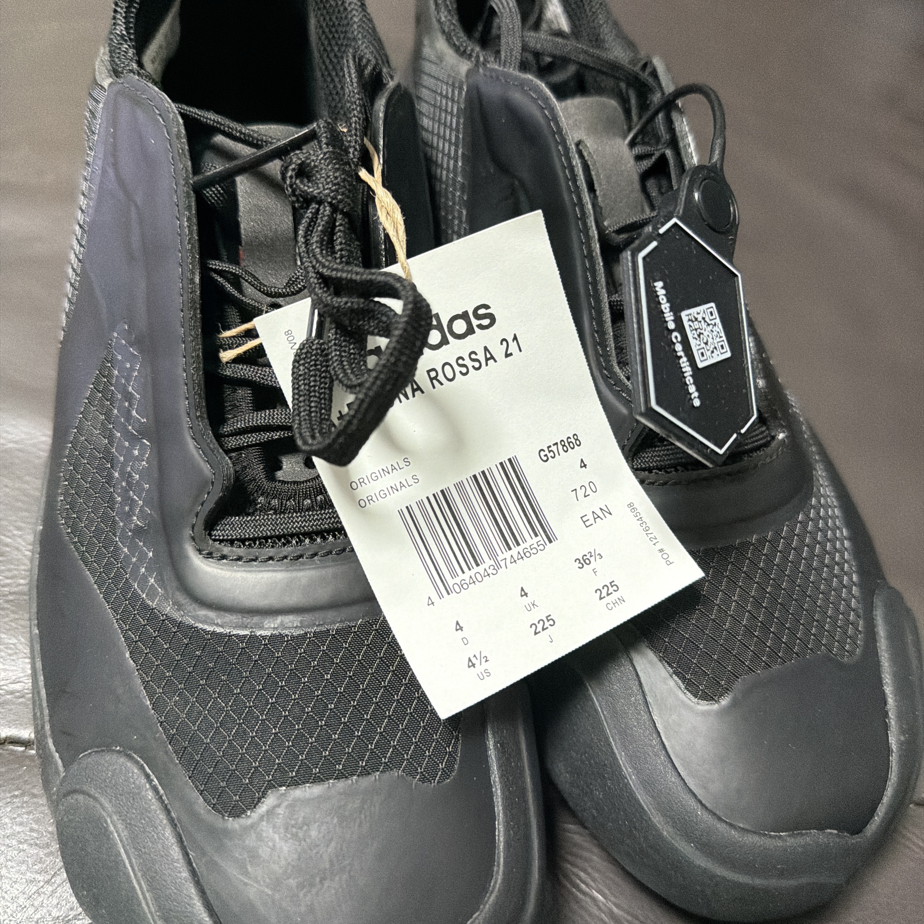 Adidas x Prada A+P Luna Rossa 21 Black 착용 스타일 - 5