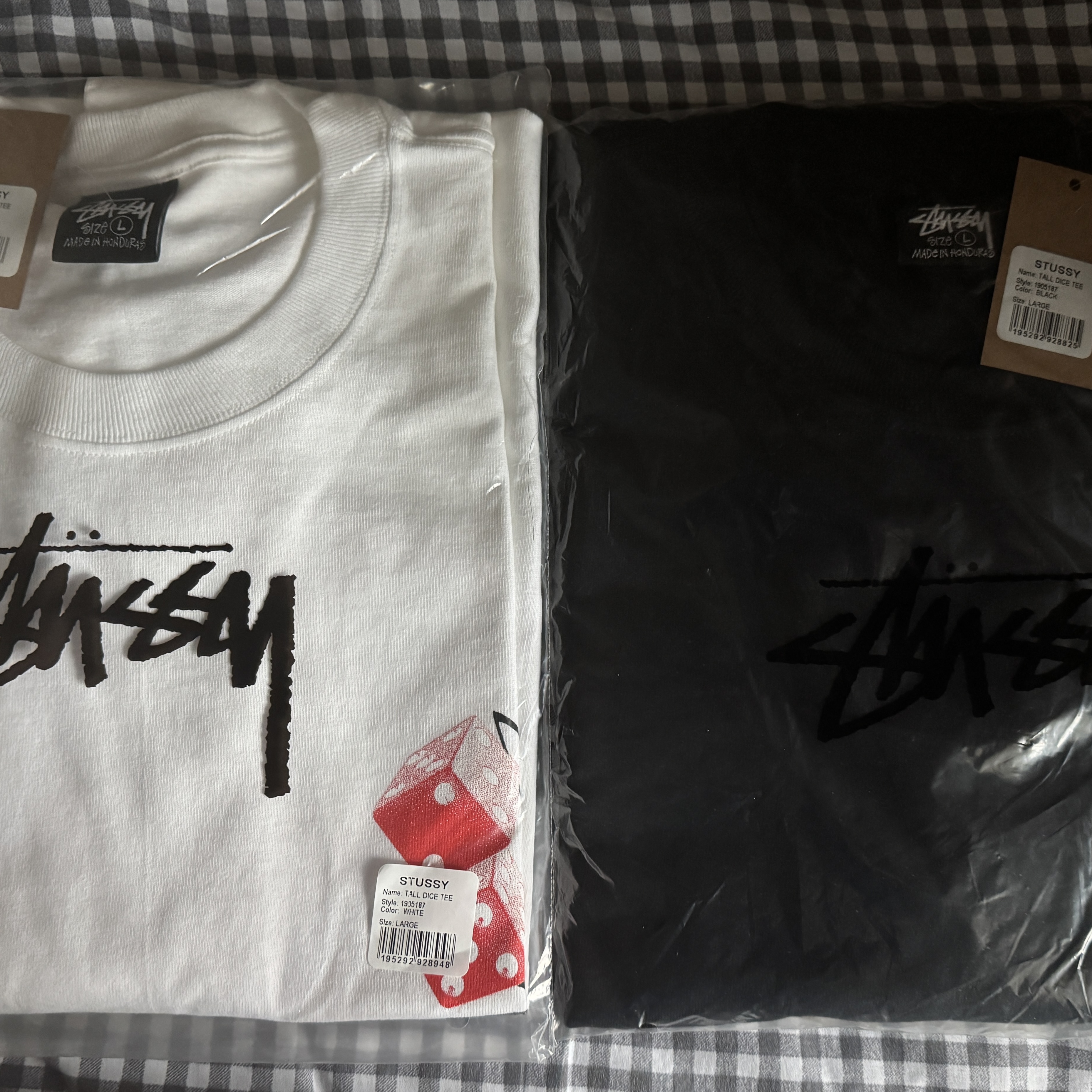 Stussy Tall Dice T-Shirt Black, Stussy Tall Dice T-Shirt White 착용 스타일