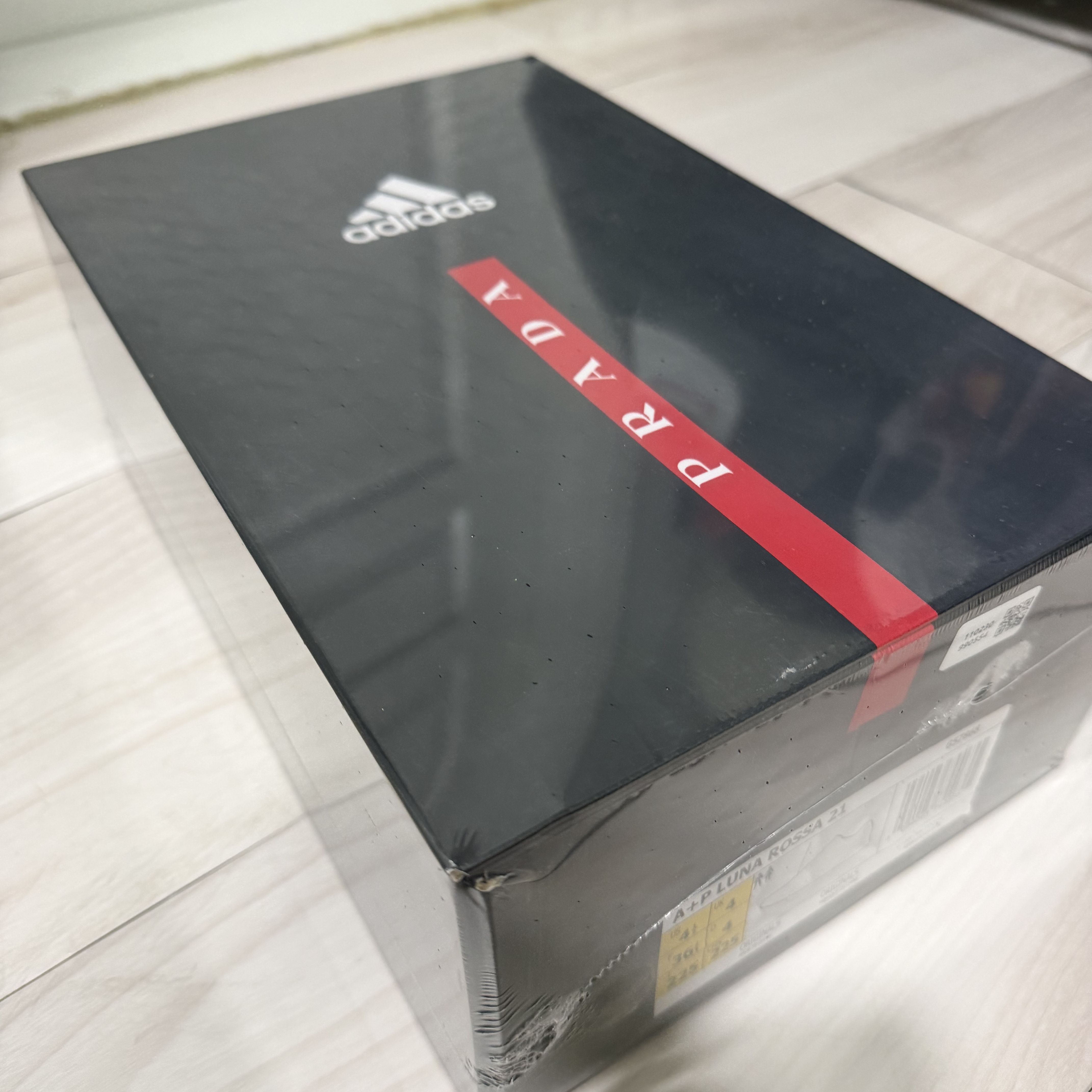 Adidas x Prada A+P Luna Rossa 21 Black 착용 스타일 - 2