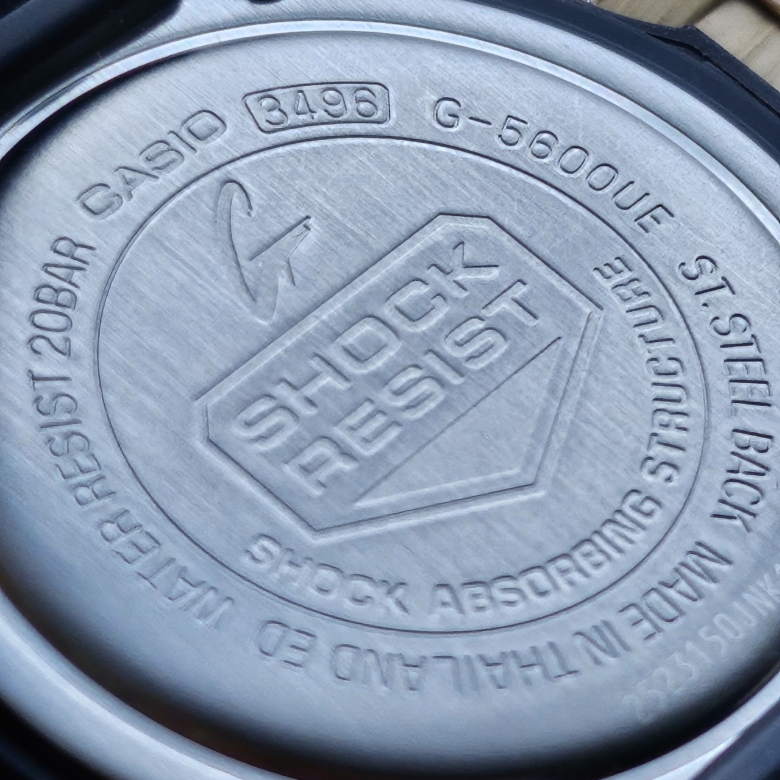 Casio G-Shock G-5600UE-1 착용 스타일 - 7