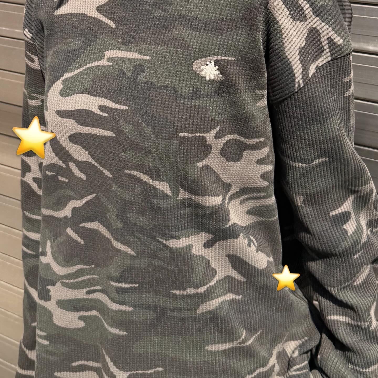 SLOW RECORD HOUSE Fingerhole Crop Long Camo Khaki 착용 스타일 - 2