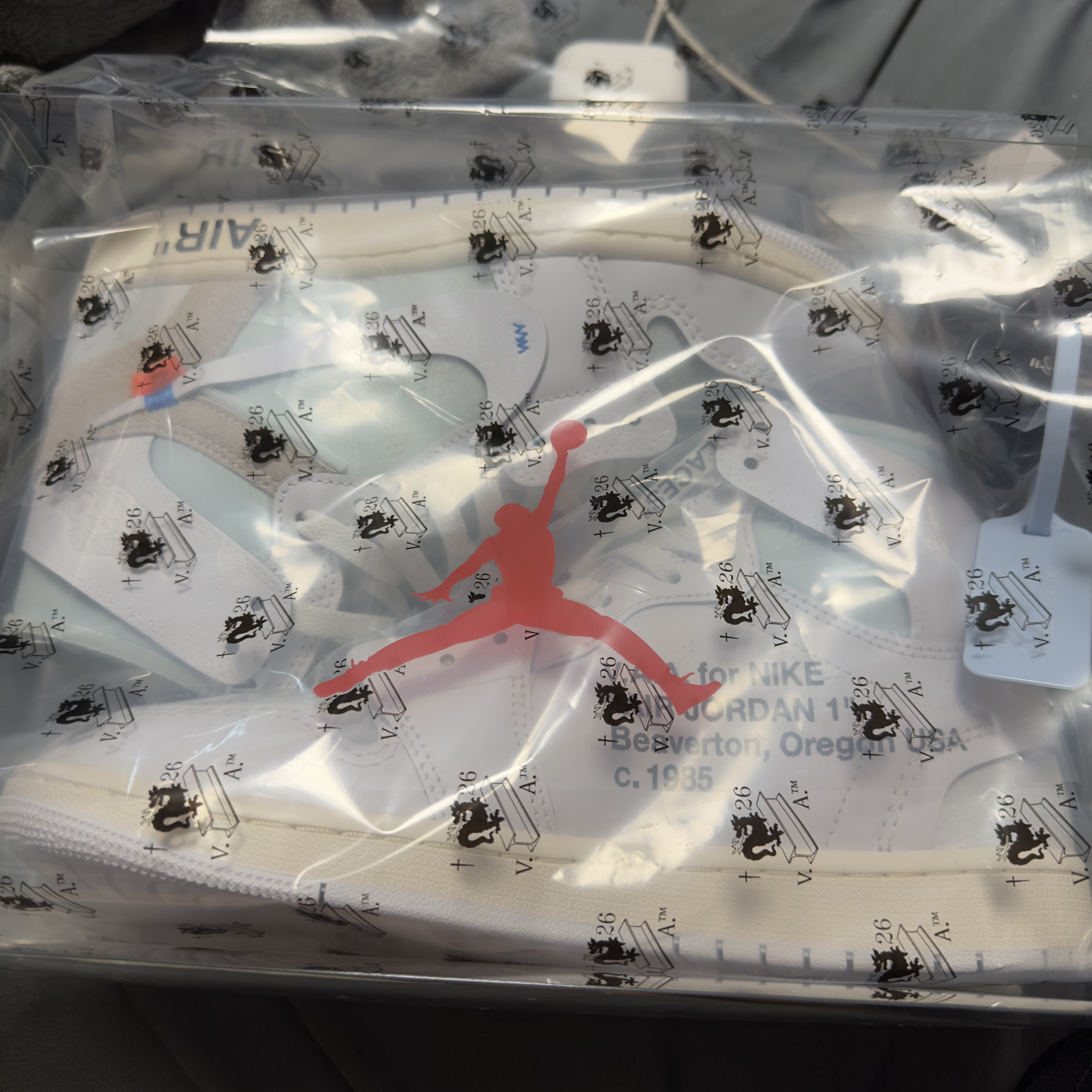 Jordan 1 x Virgil Abloh Archive Retro High Alaska White 착용 스타일 - 2