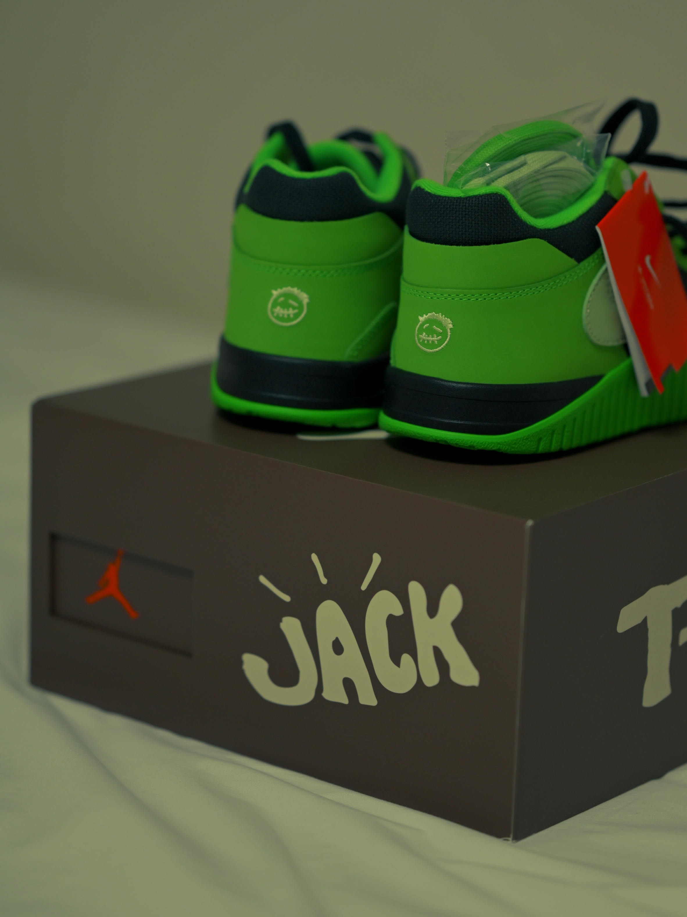 Jordan x Travis Scott Jumpman Jack TR Green Spark Vapor Green 착용 스타일 - 4