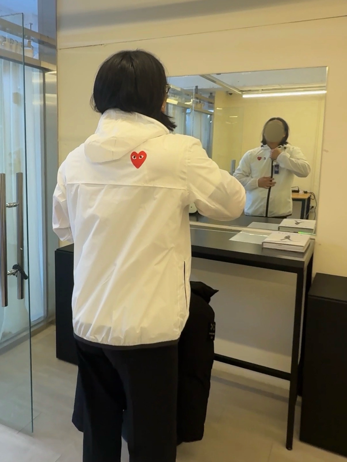 Play Comme des Garcons x K-Way Full Zip Jacket White 착용 스타일 - 1