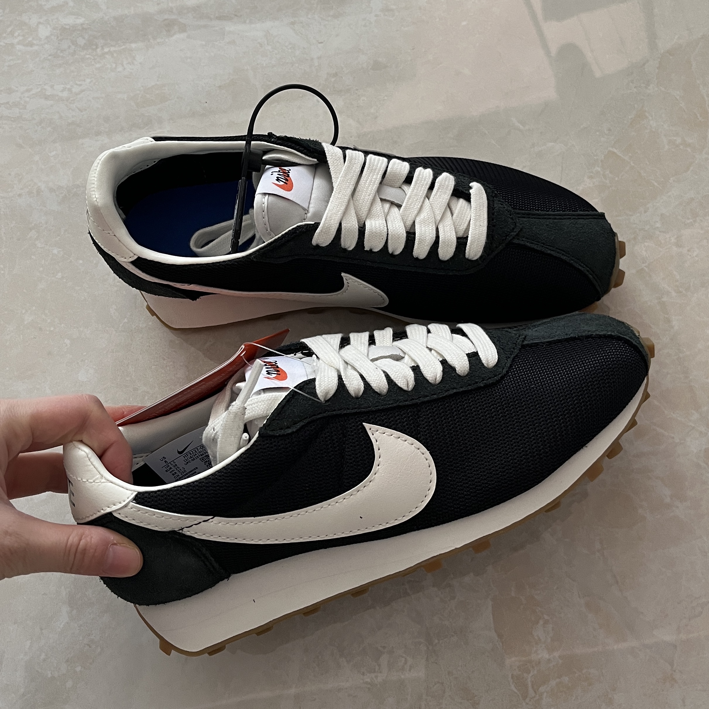 (W) Nike LD-1000 Black Safety Orange 착용 스타일