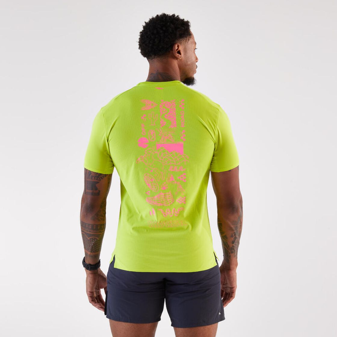 데카트론 남성 트레일러닝 경량 반팔 티 런 울트라 그래프 900 아니스 그린(DECATHLON Men's Trail Running Lightweight Short-Sleeved T-Shirt Run Ultra Graph 900 Anise Green) - 2