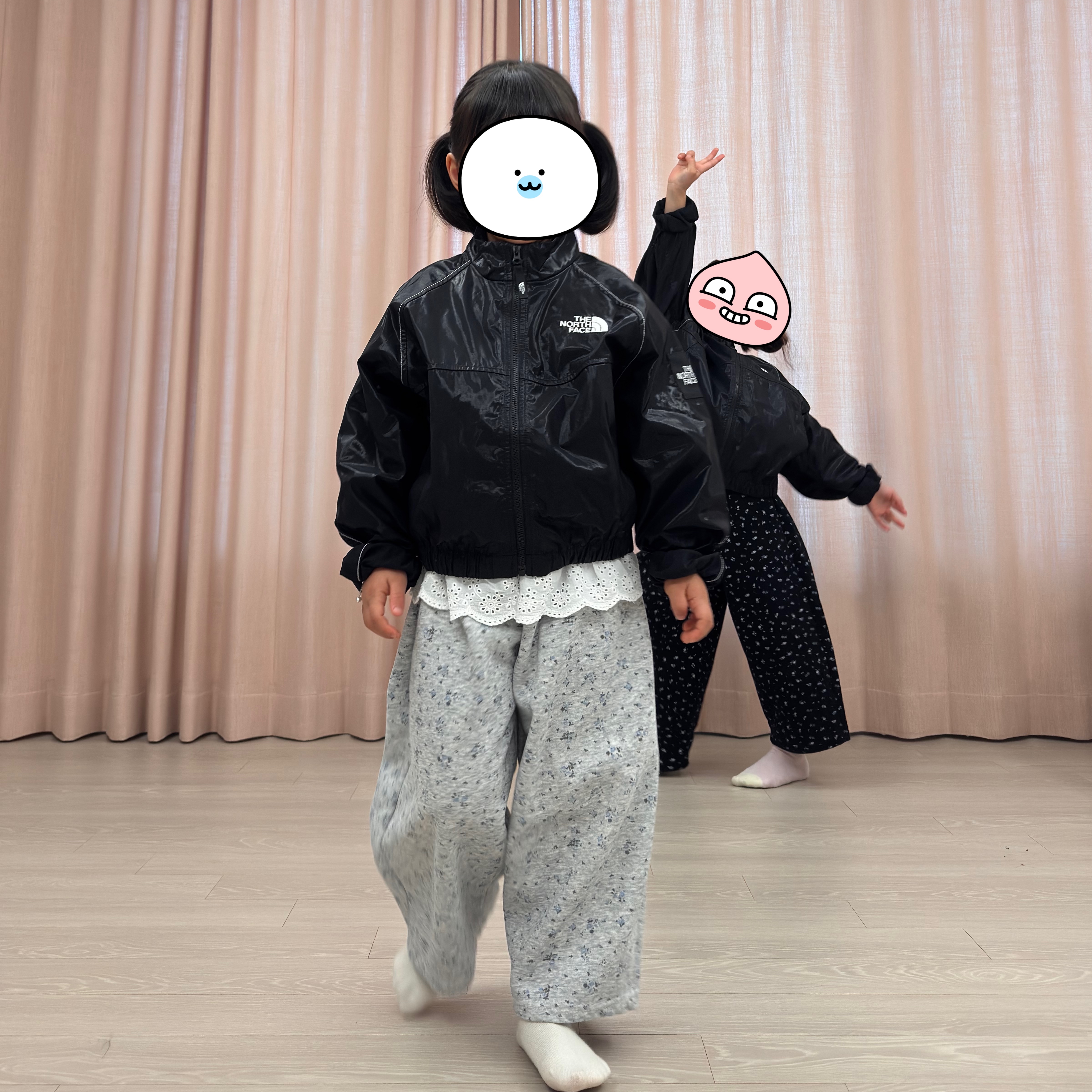 (Kids) The North Face Novelty Olema Jacket Black, The North Face White Label Novelty Olema Jacket Black 착용 스타일 - 5
