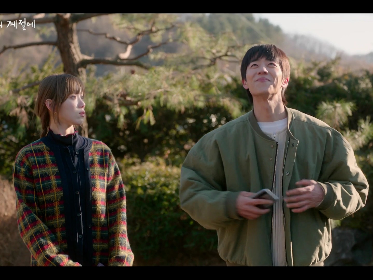 Nonnod Sulfur Dye Serge Bomber Jacket Vintage Khaki, Nonnod Sulfur Dye Serge Bomber Jacket Vintage Navy Black 착용 스타일 - 3